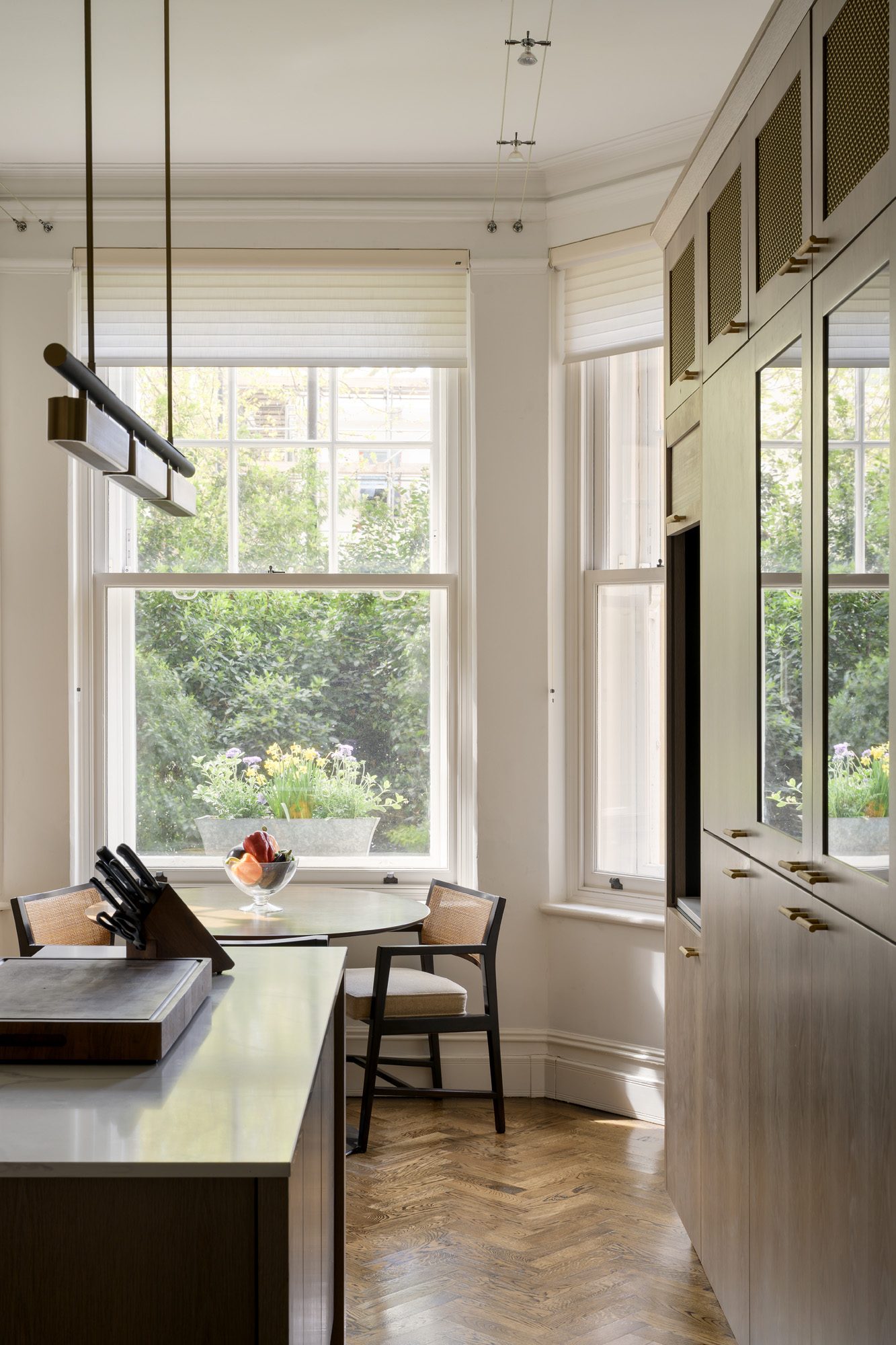 Holland-Park-Apartment-For-Rent-Oakwood-Court-26_Lo