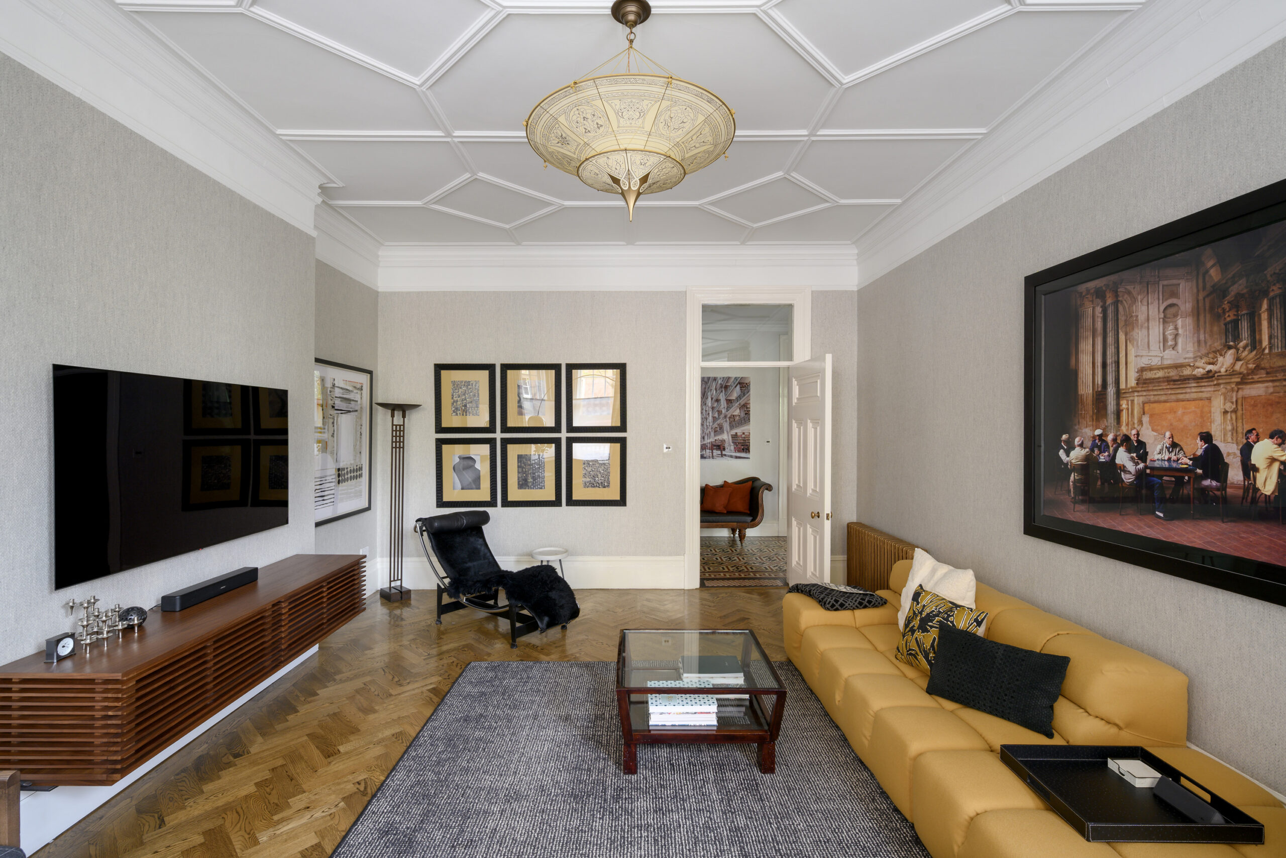 Holland-Park-Apartment-For-Rent-Oakwood-Court-2_Lo