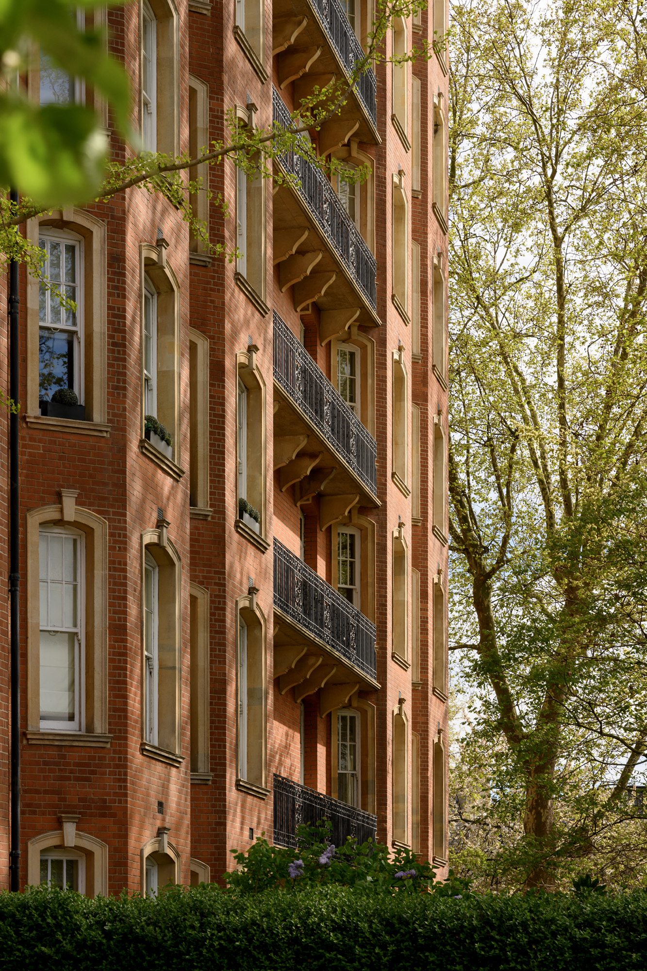 Holland-Park-Apartment-For-Rent-Oakwood-Court-51_Lo