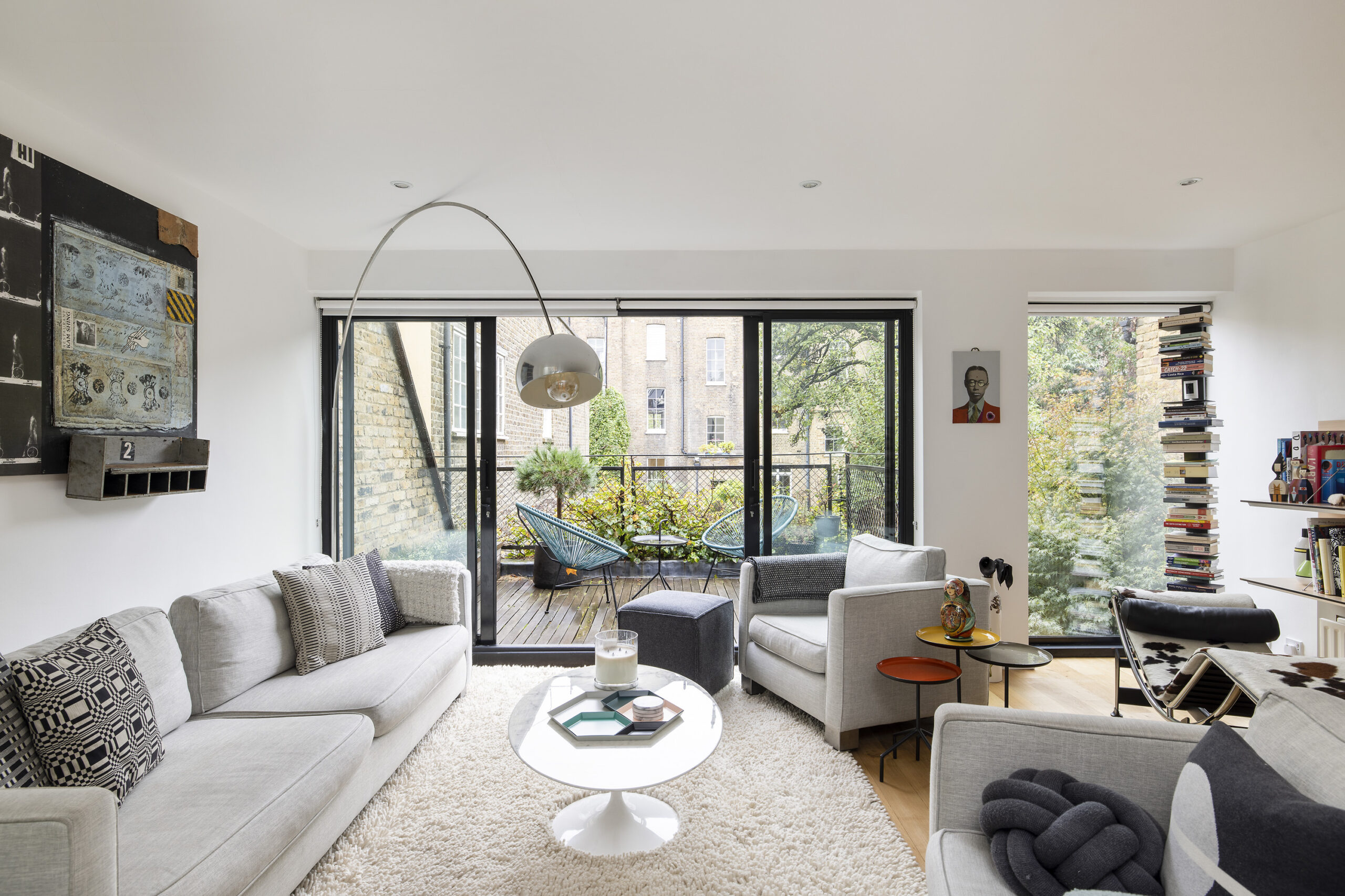 For Sale: Holland Park Princes Yard W11 open-plan reception room with minimalist interior design
