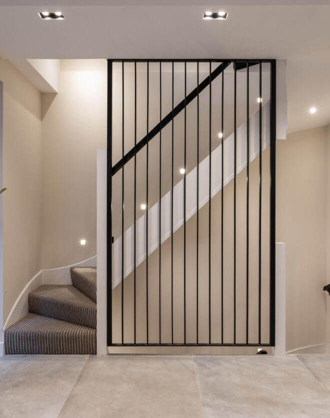For Sale: Elgin Mews Notting Hill W11 modern staircase