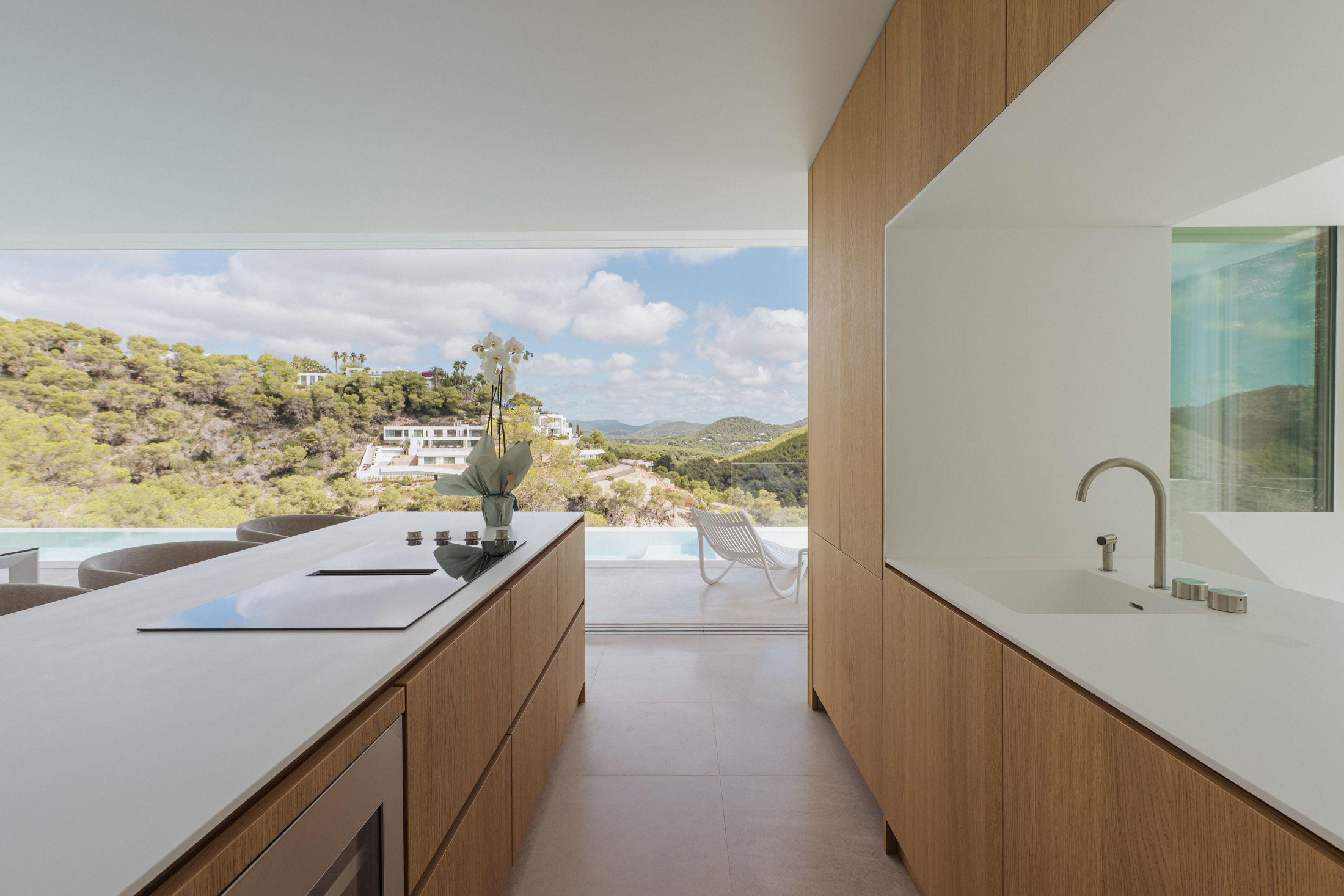 Ibiza-Architect-Designd-Villa-For-Sale-Roca-Llisa-Villa-Aria- (10)