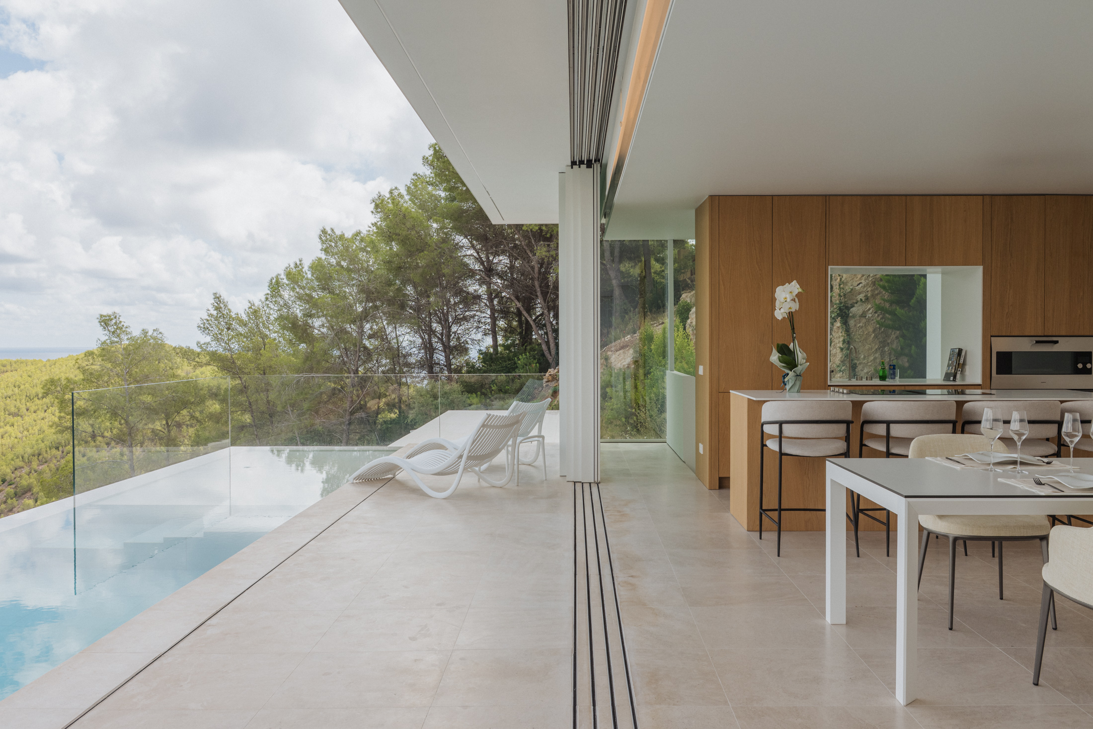 Ibiza-Architect-Designd-Villa-For-Sale-Roca-Llisa-Villa-Aria- (14)