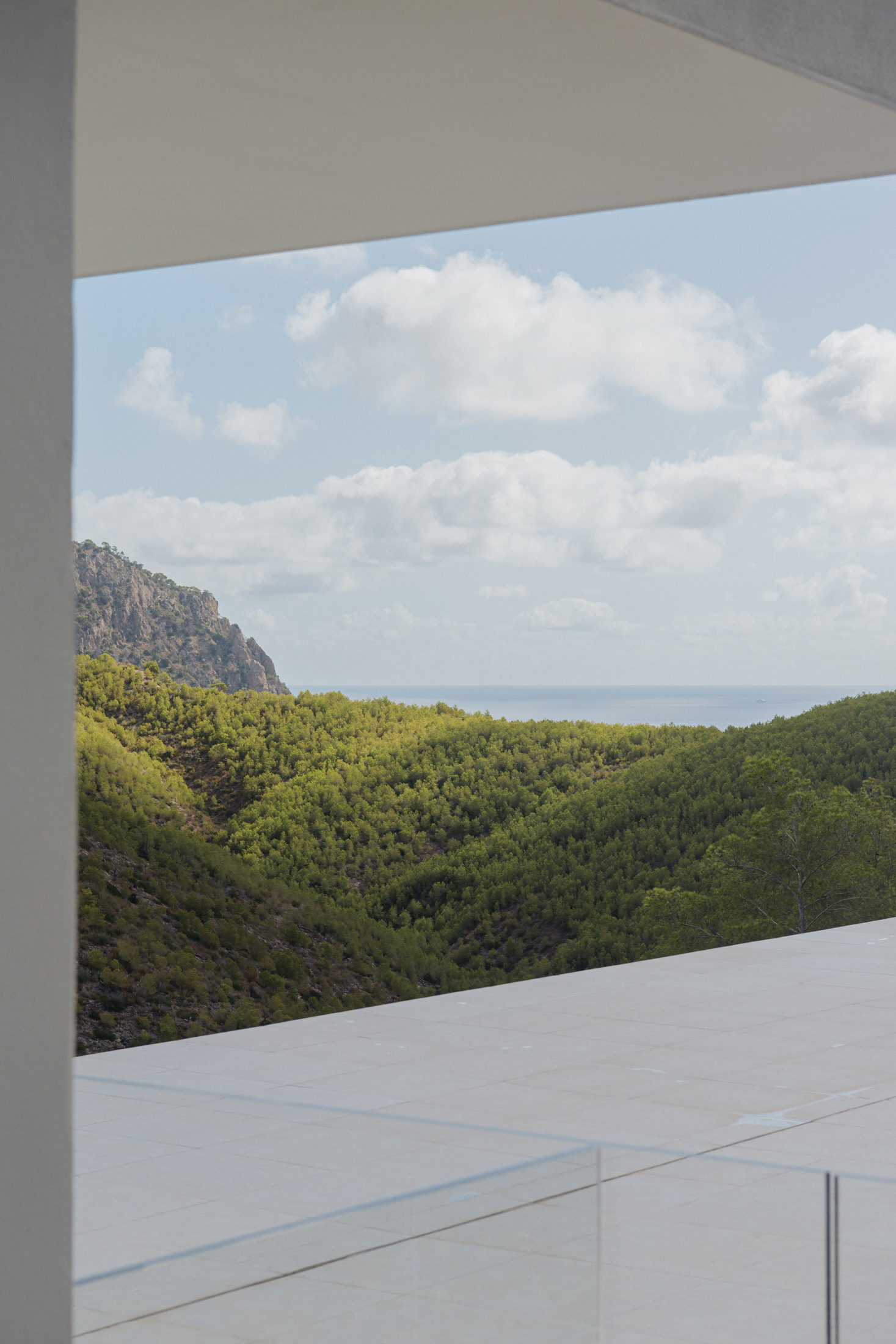 Ibiza-Architect-Designd-Villa-For-Sale-Roca-Llisa-Villa-Aria- (38)
