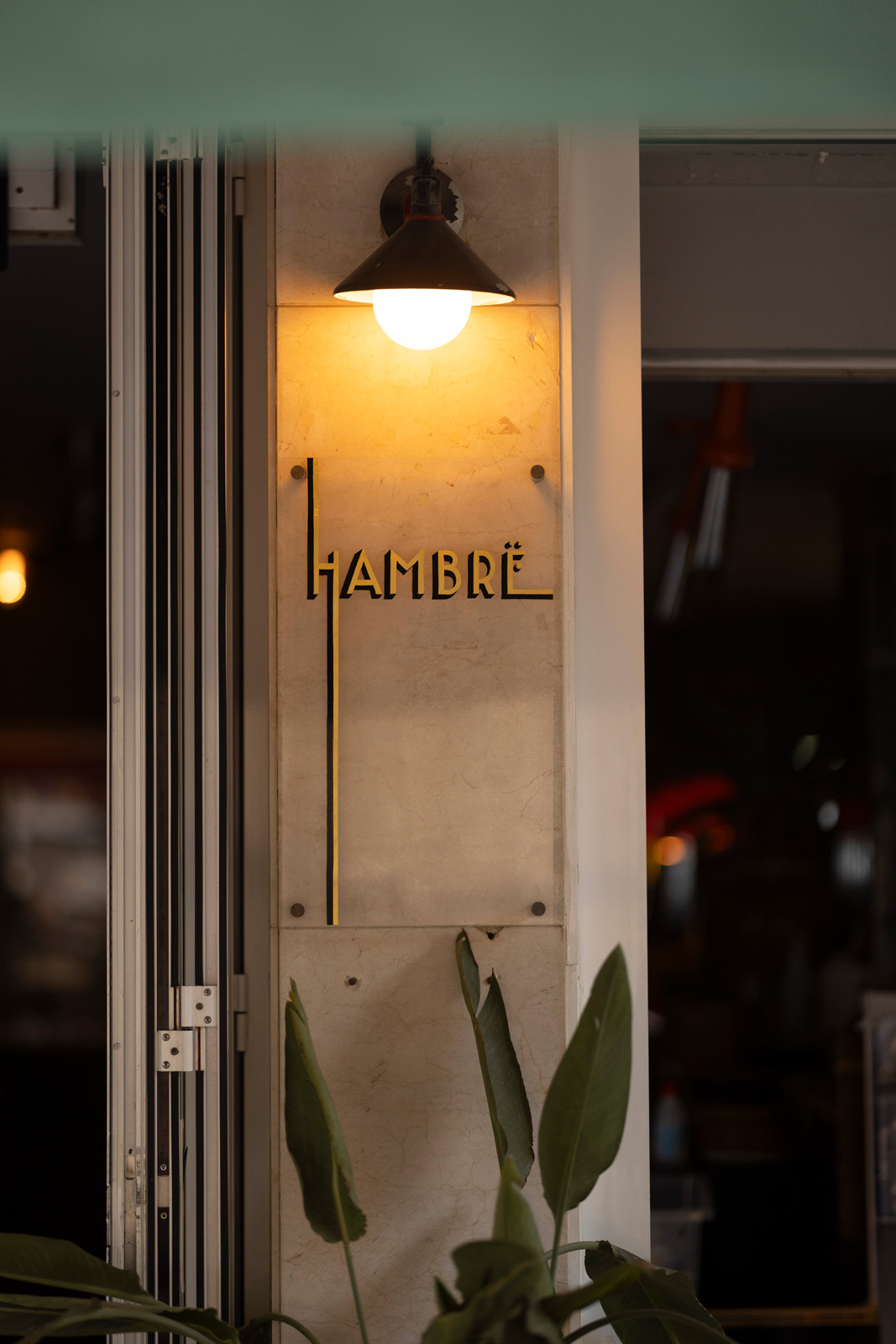 Ibiza-Best-Restaurant-Santa-Eulalia-Hambre-01