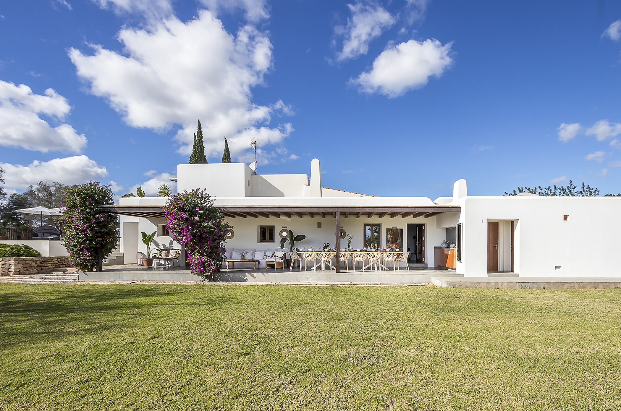 Exterior view of a luxury finca to rent in Ibiza