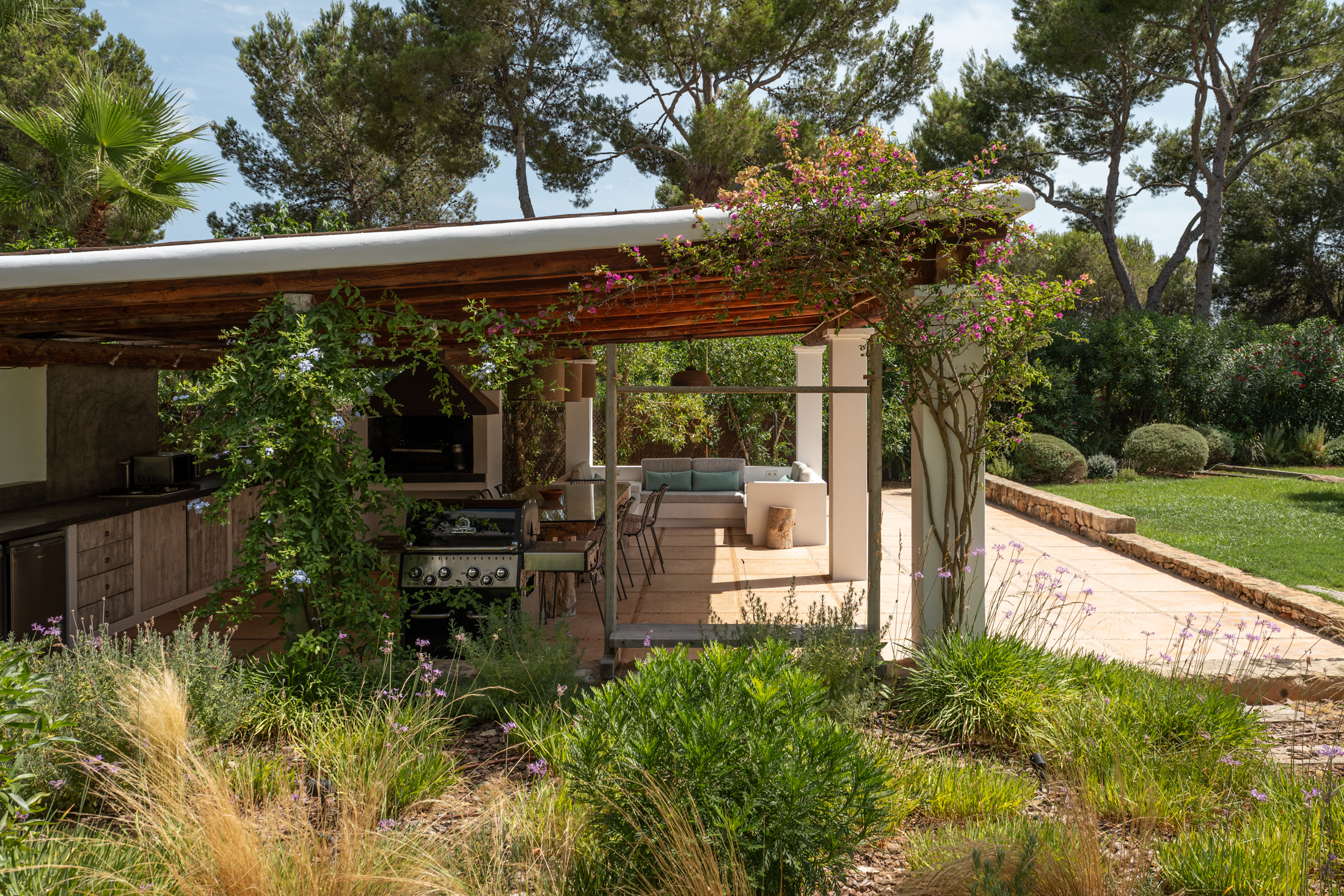 Ibiza-Luxury-Finca-Villa-For-Sale-Cala-Jondal- (18)