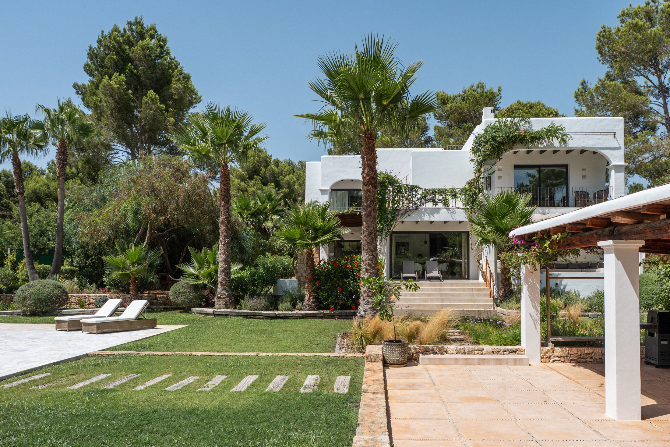 Ibiza-Luxury-Finca-Villa-For-Sale-Cala-Jondal- (6)