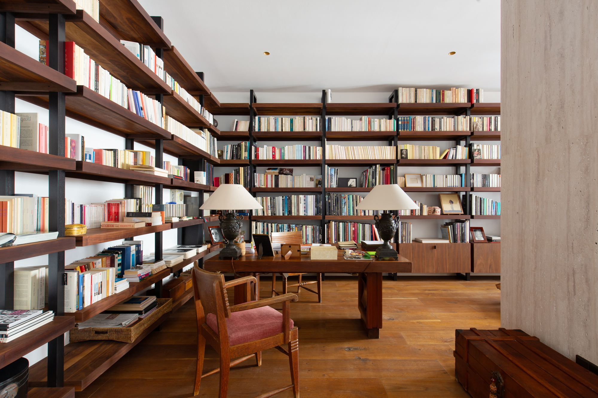 Interior Library and bookcase of Palacio Orfeo