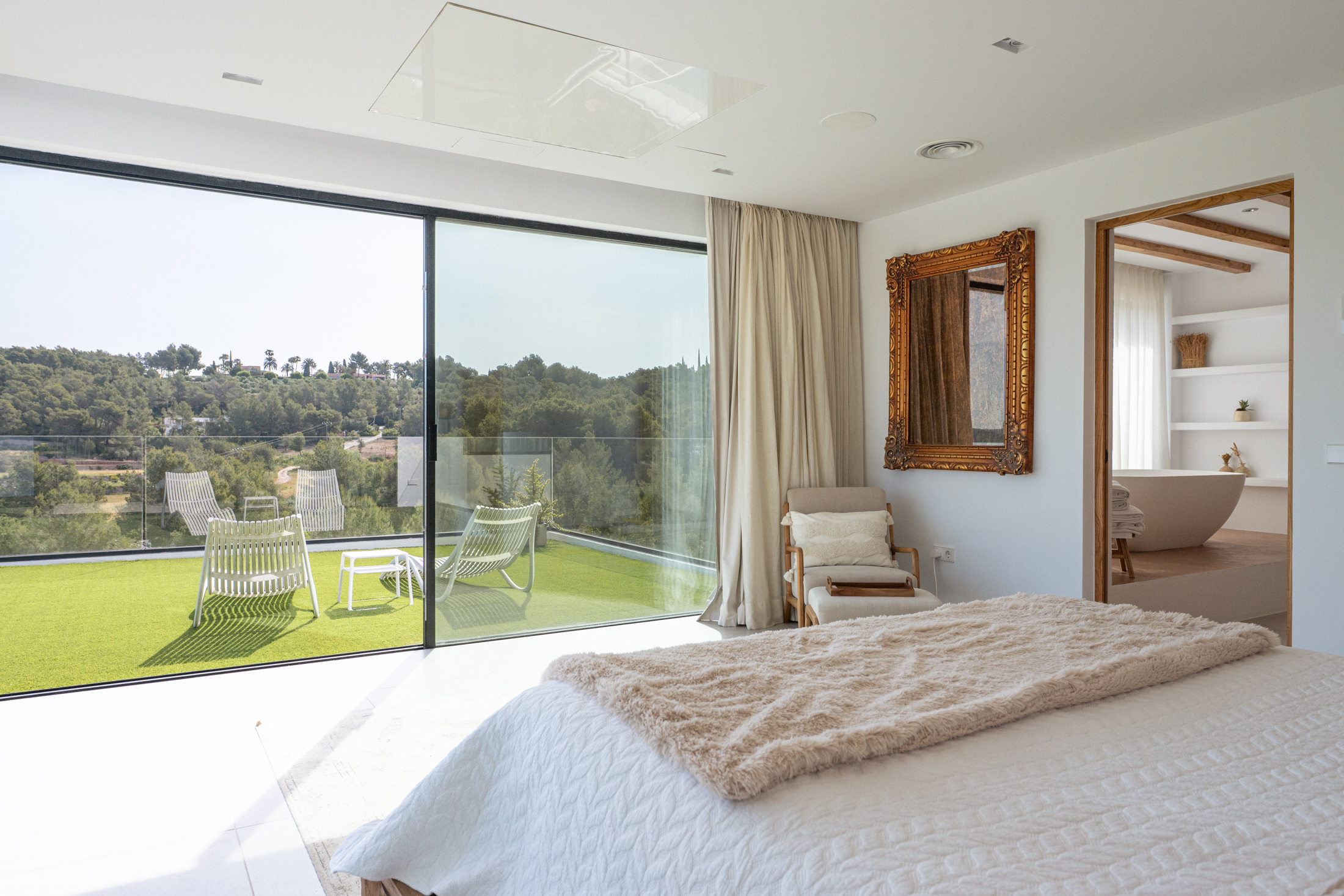 Ibiza-Villa-For-Rent-Santa-Eularia-Ibiza (48)