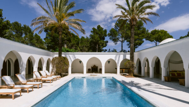 Ibiza-Villa-For-Sale-Palacio-Blanco- (47)