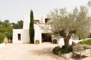 The whitewashed exterior of a villa to rent near Santa Gertrudis, Ibiza