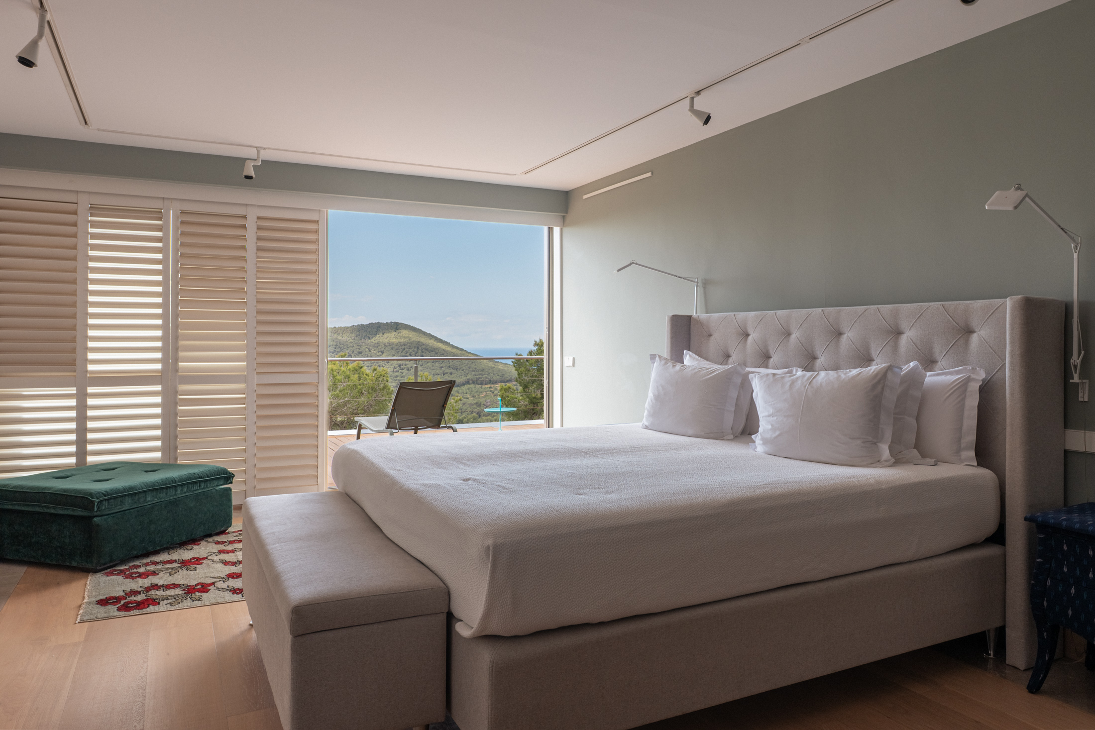 Ibiza-luxury-rental-villa-south-west-villa-cente (5)