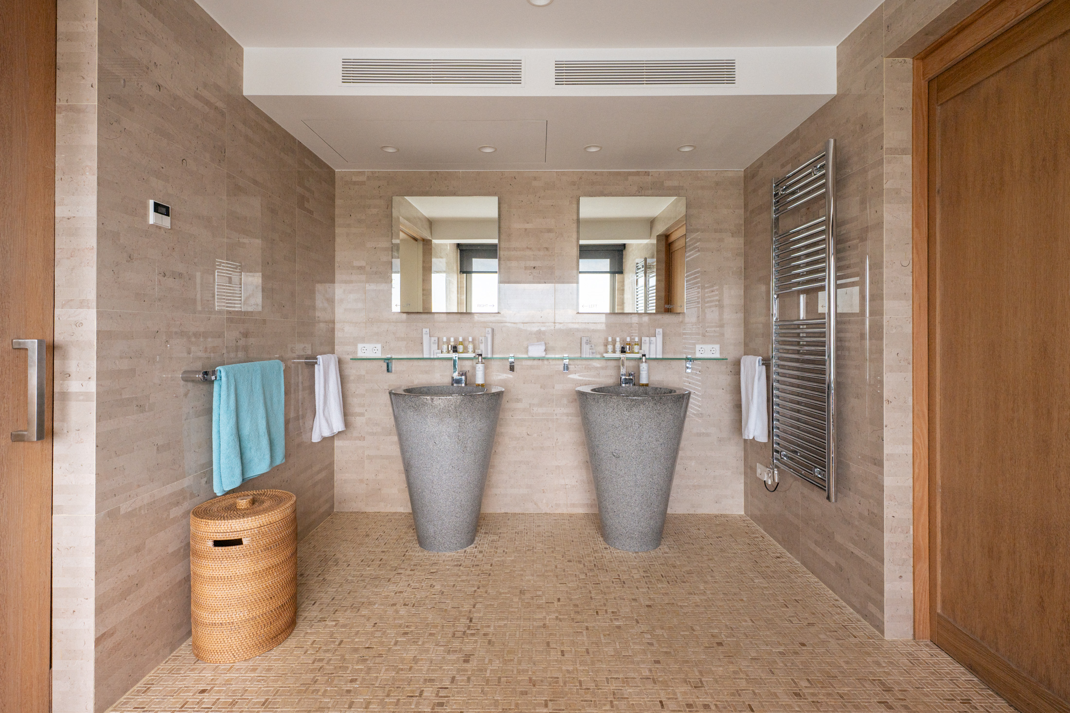 Ibiza-luxury-rental-villa-south-west-villa-cente (65)