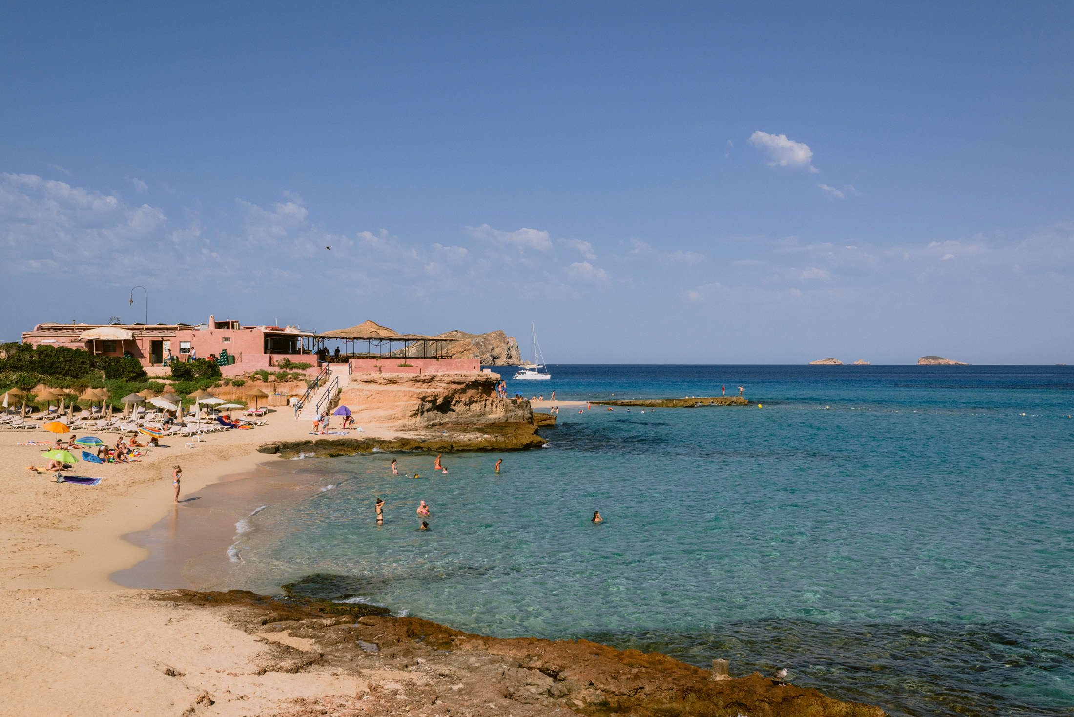 Journal_Ibiza’s_Best_Beaches_Cala_Conta (7)