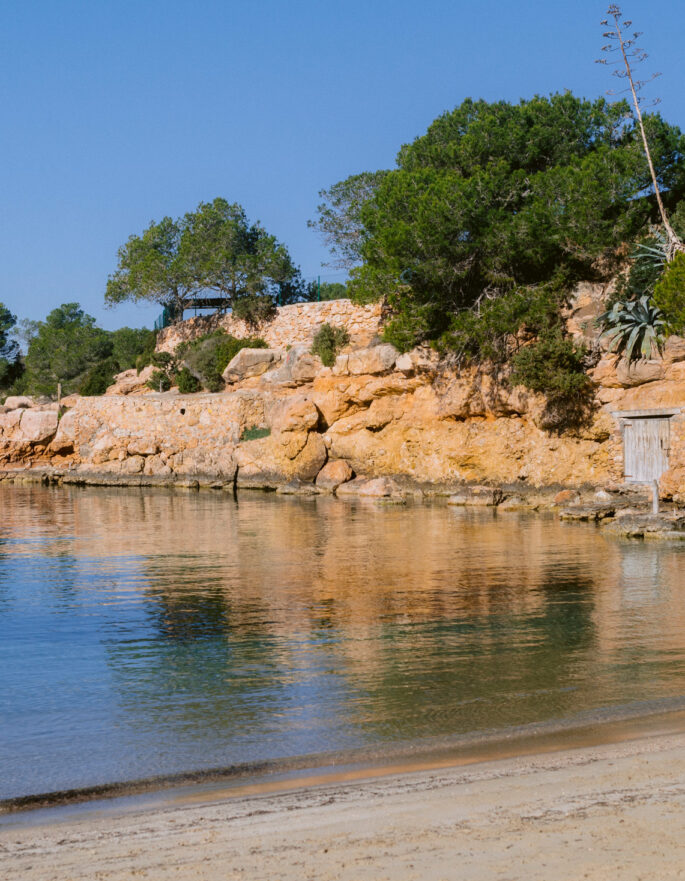 Journal_Ibiza’s_Best_Beaches_Cala_Gracio (9)