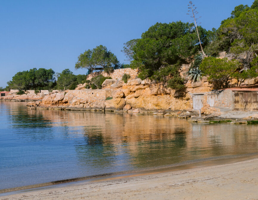 Journal_Ibiza’s_Best_Beaches_Cala_Gracio (9)