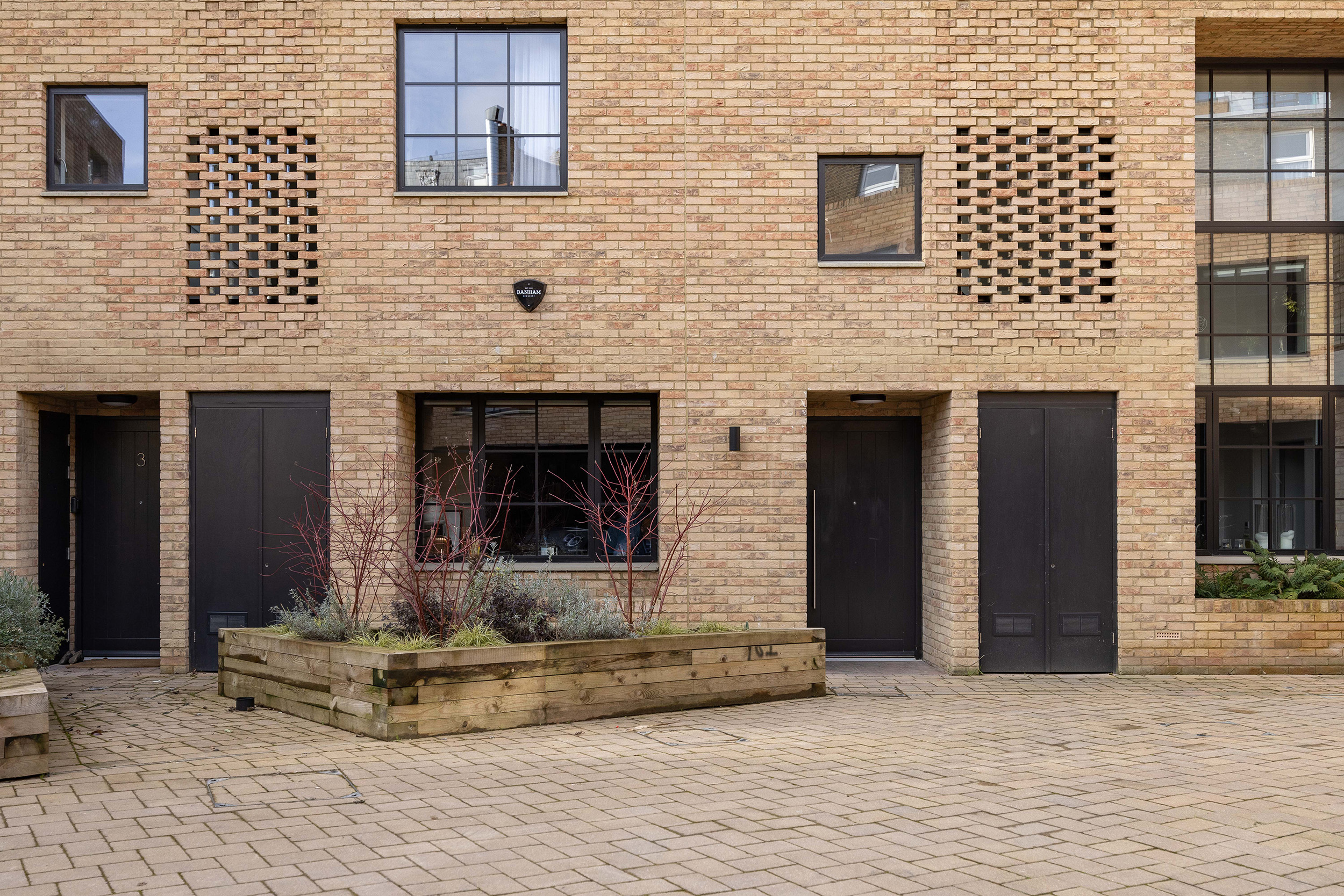 Kensal Rise-House-For-Sale-Old-Yard (51)_