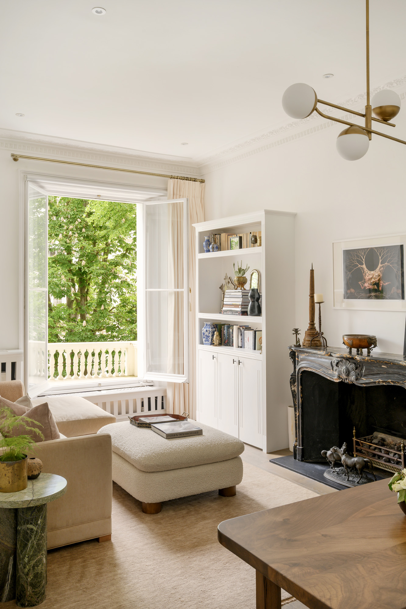 Kensington-Gardens-Apartment-For-Sale-Queen-Gardens-2_Lo