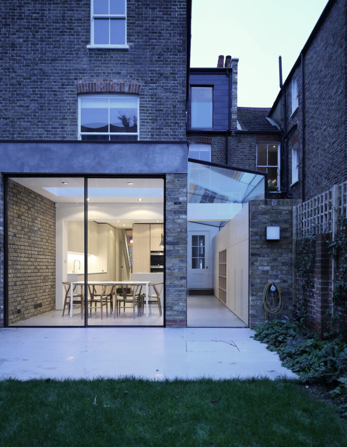 Garden by LBMV Architects - luxury and modern architecture design studio in London