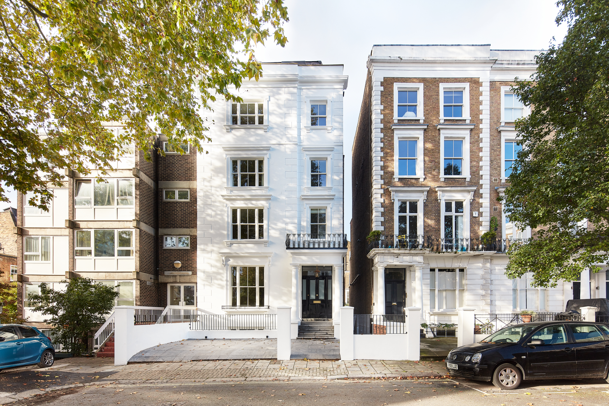 Handsome period exterior of a three-bedroom duplex apartment for sale in Notting Hill