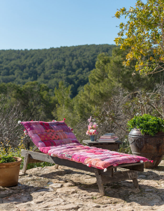 Deckchair La Galeria Elefante - bohemian concept store in Ibiza