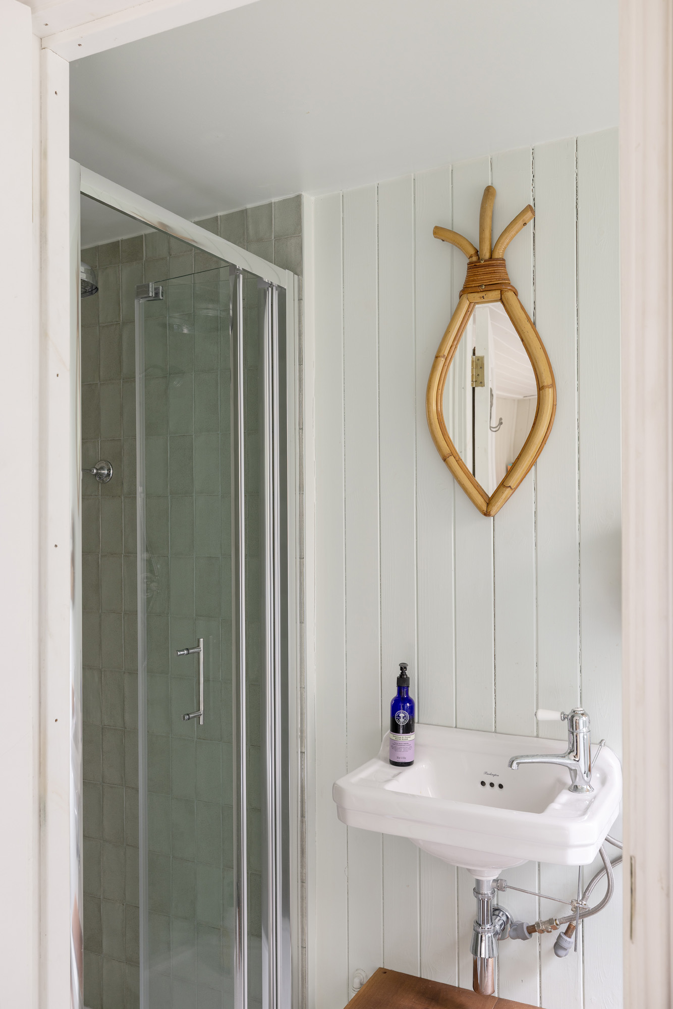 Ladbroke-Grove-Apartment-For-Rent-Oxford-Gardens-33_Lo