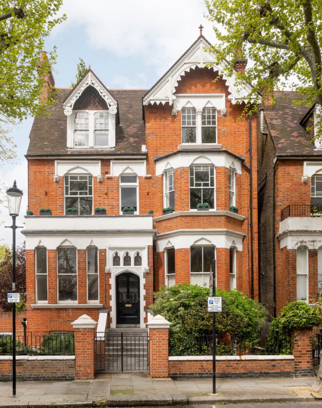Ladbroke-Grove-Apartment-For-Sale-Bassett-Road-1_Lo – Copy_