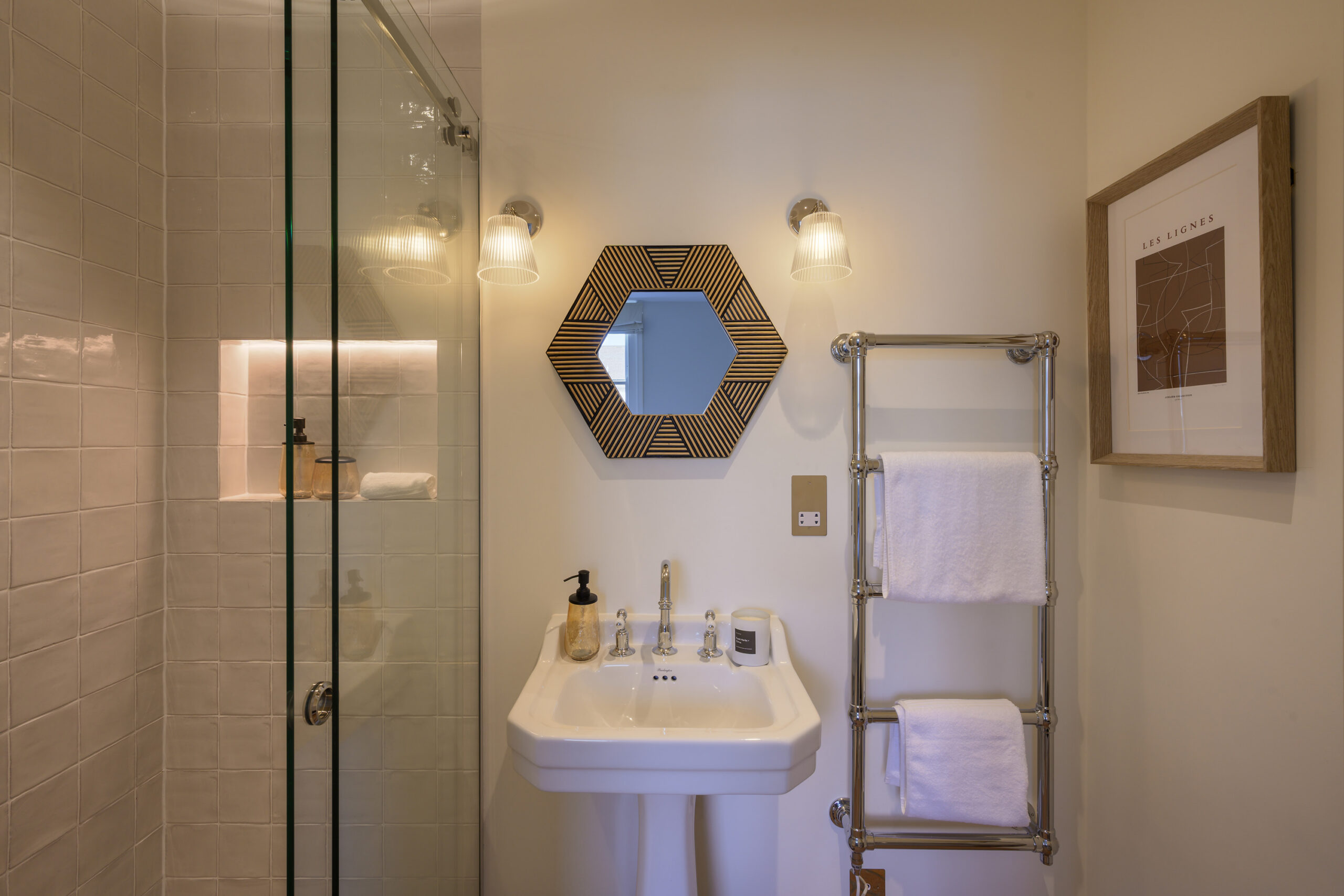 Ladbroke-Grove-Apartment-For-Sale-Cambridge-Gardens-12_Lo