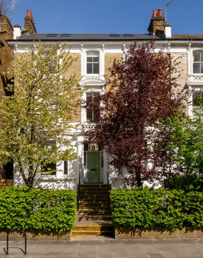 Ladbroke-Grove-Apartment-For-Sale-Cambridge-Gardens-1_Lo_