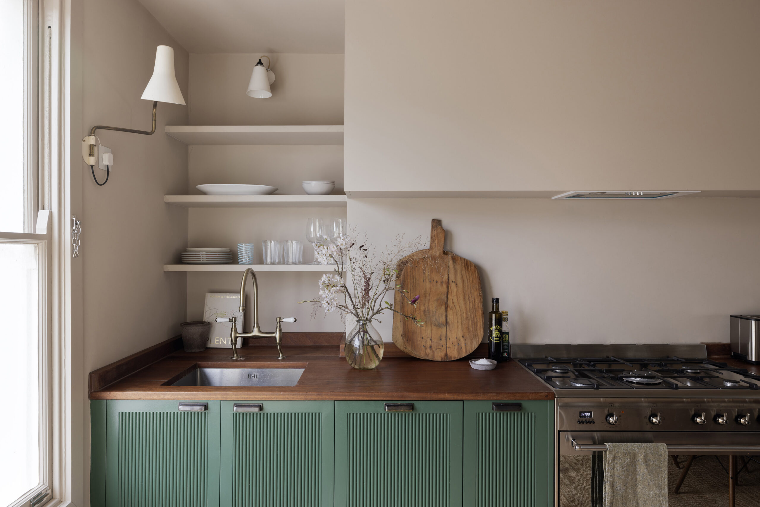 Ladbroke-Grove-Apartment-For-Sale-Chesterton-Road-Reshoot-11_Lo