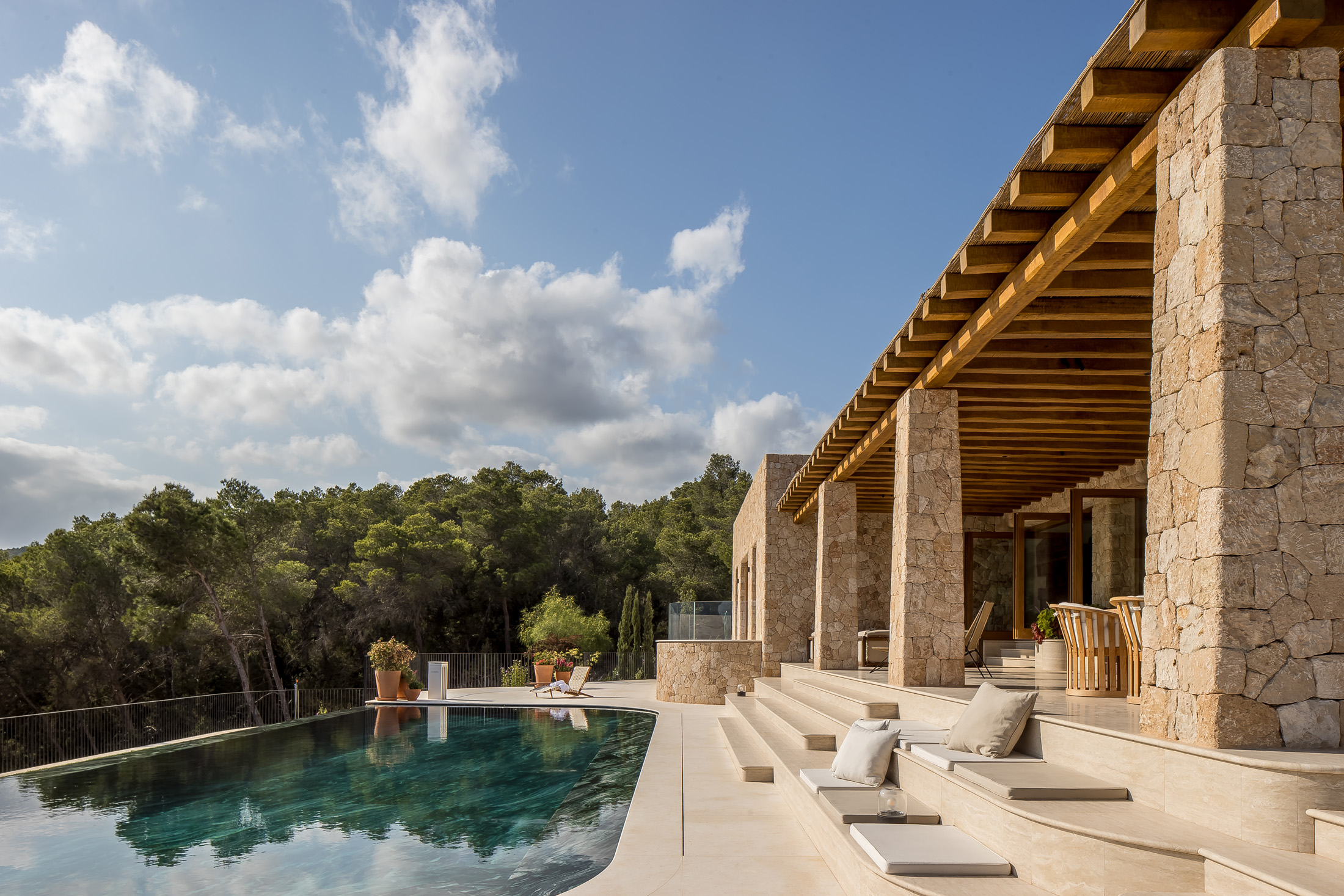 Luxury-Ibiza-Villa-For-Sale-Can-Brute-Cala-Mastella- (47)