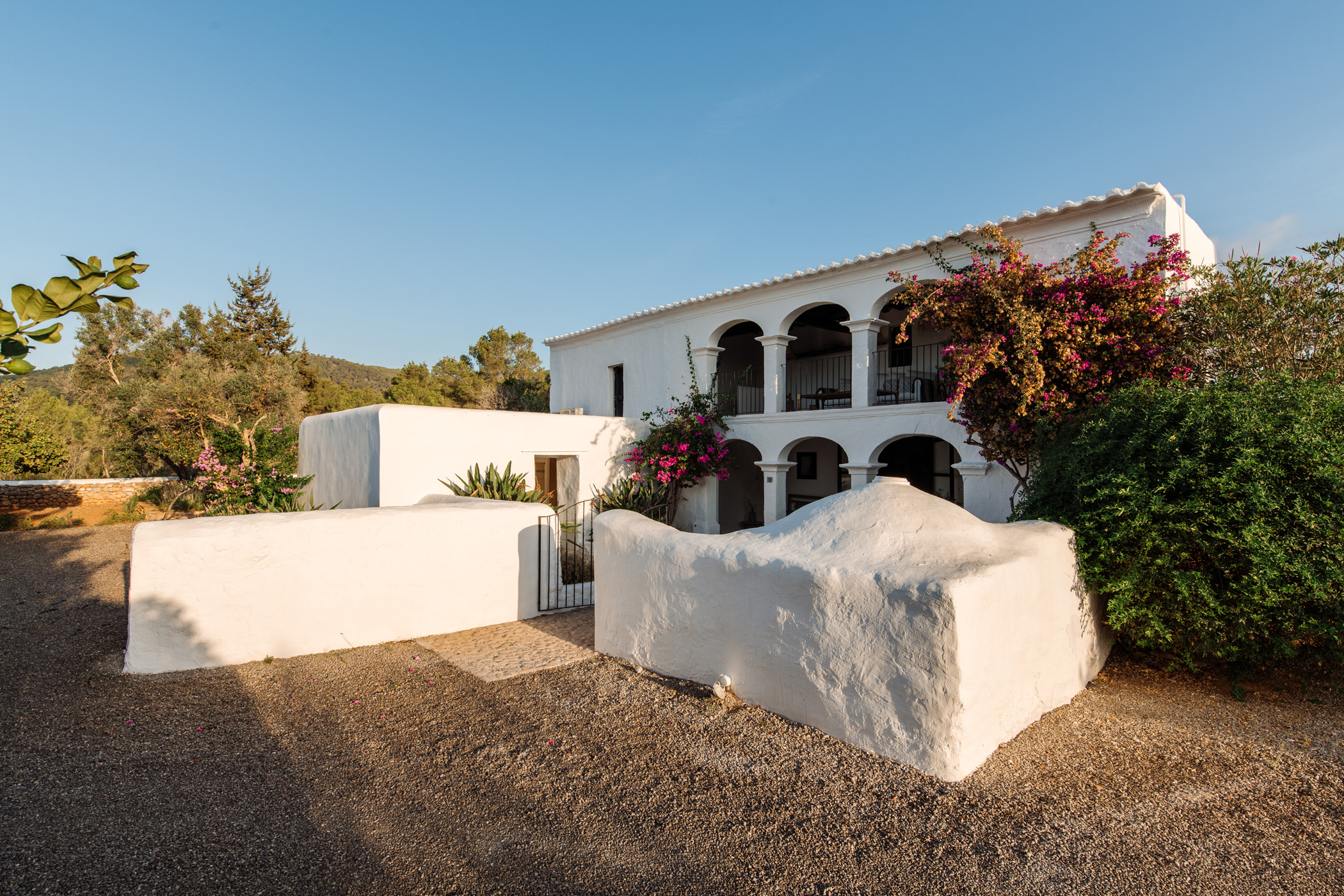 Luxury-Ibiza-Villa-To-Rent-Finca-Arcos_63