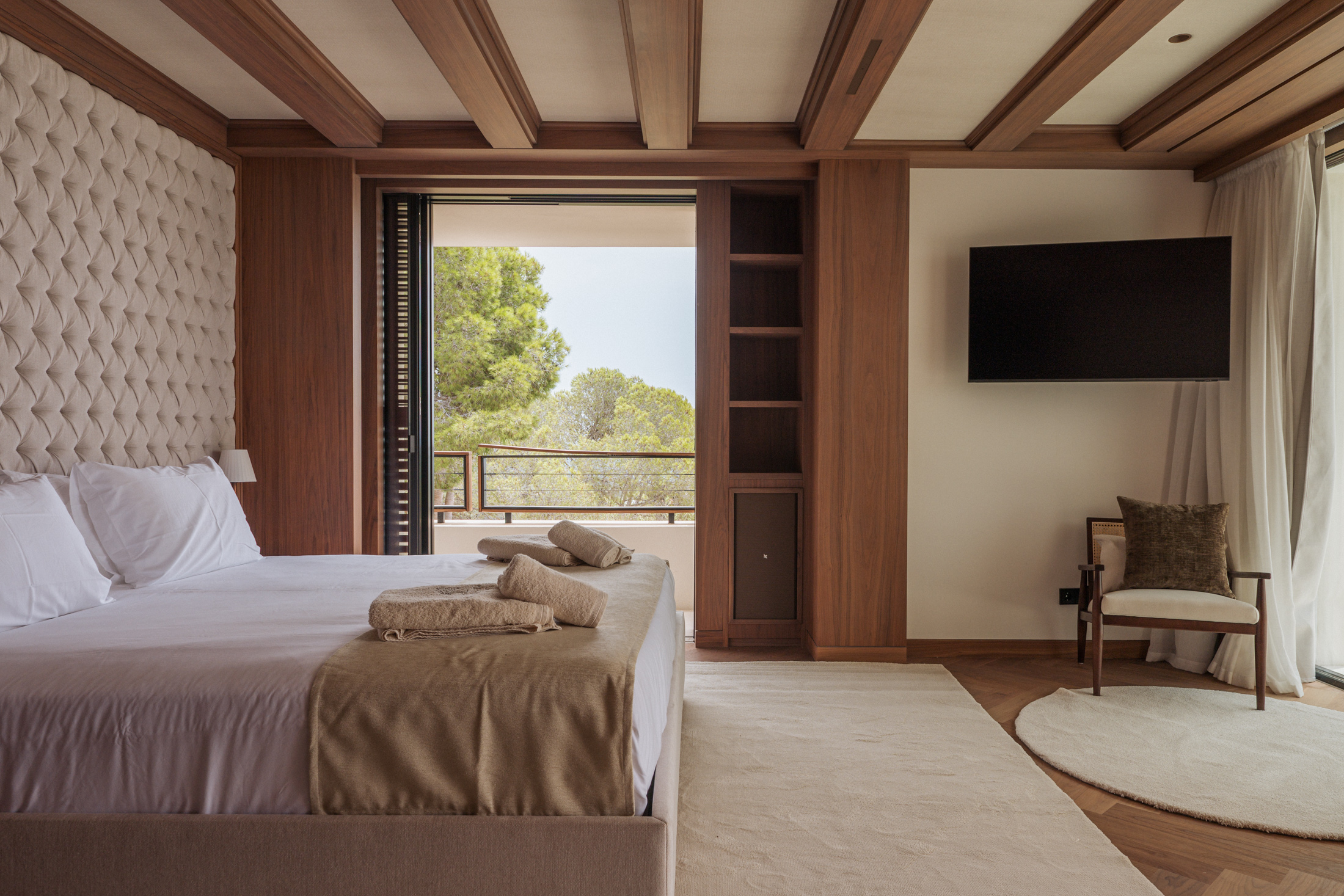 Luxury-Ibiza-Villa-To-Rent-Talamanca-Atalaya (32)