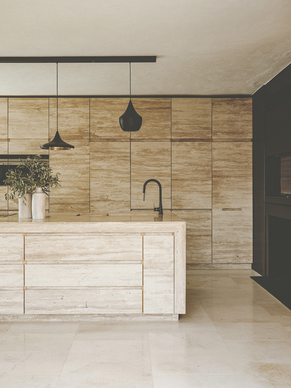 Kitchen designed by Indigo Architecture photographed by Salva Lopez