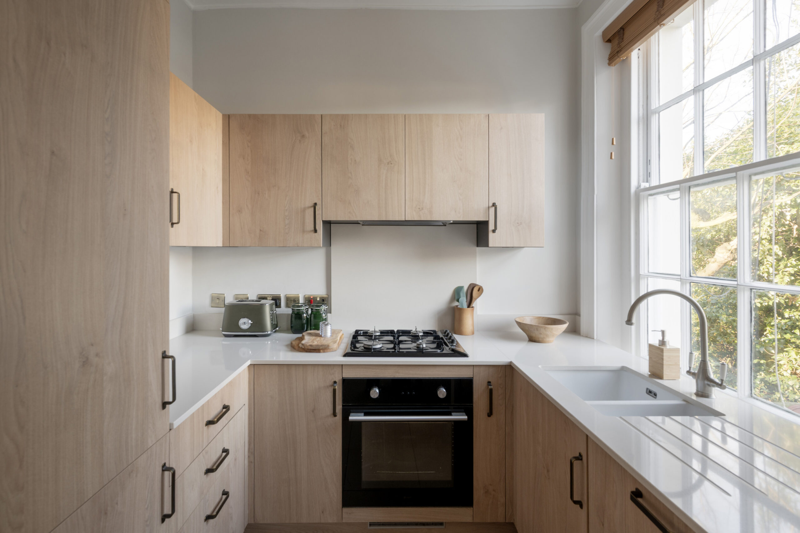 Maida-Vale-Apartment-For-Rent-Hill-Road-2_Lo