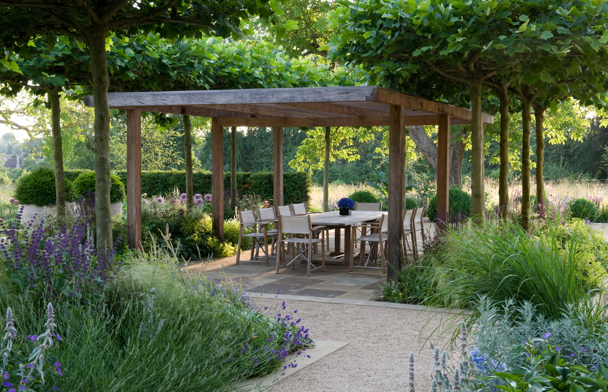 Pergola by Marcus Barnett - luxury garden design in London