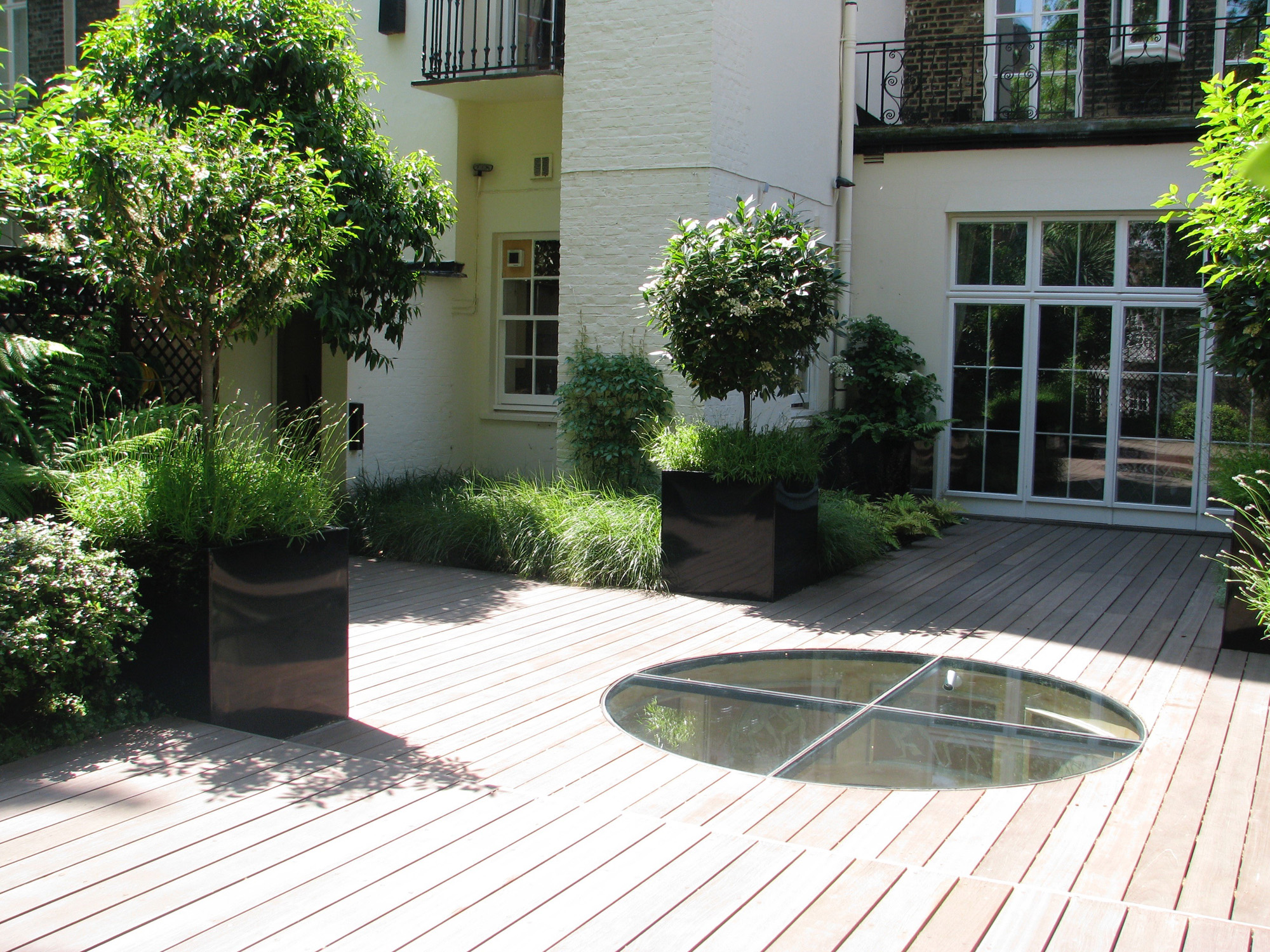 Pond by Mark Wallinger - luxury and contemporary landscape design in London