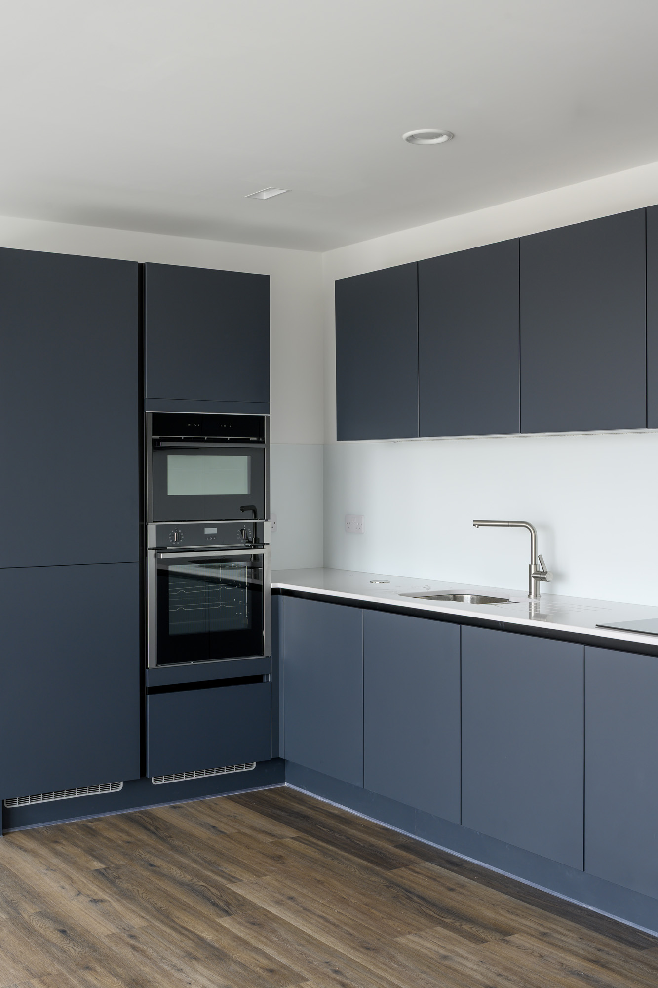 Notting-Hill-Apartment-For-Rent-19-Wheatstone-Gardens-11_Lo