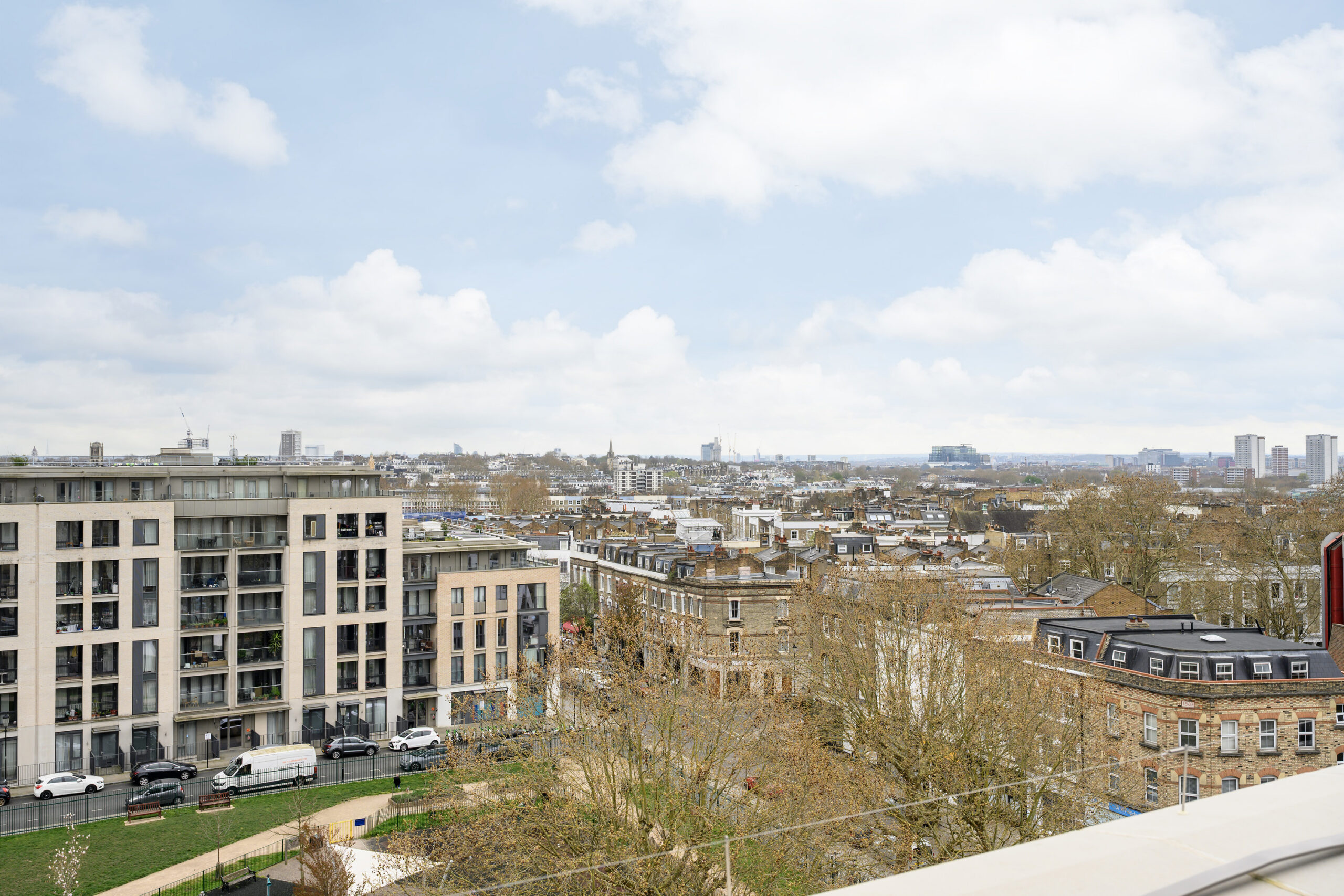 Notting-Hill-Apartment-For-Rent-19-Wheatstone-Gardens-17_Lo