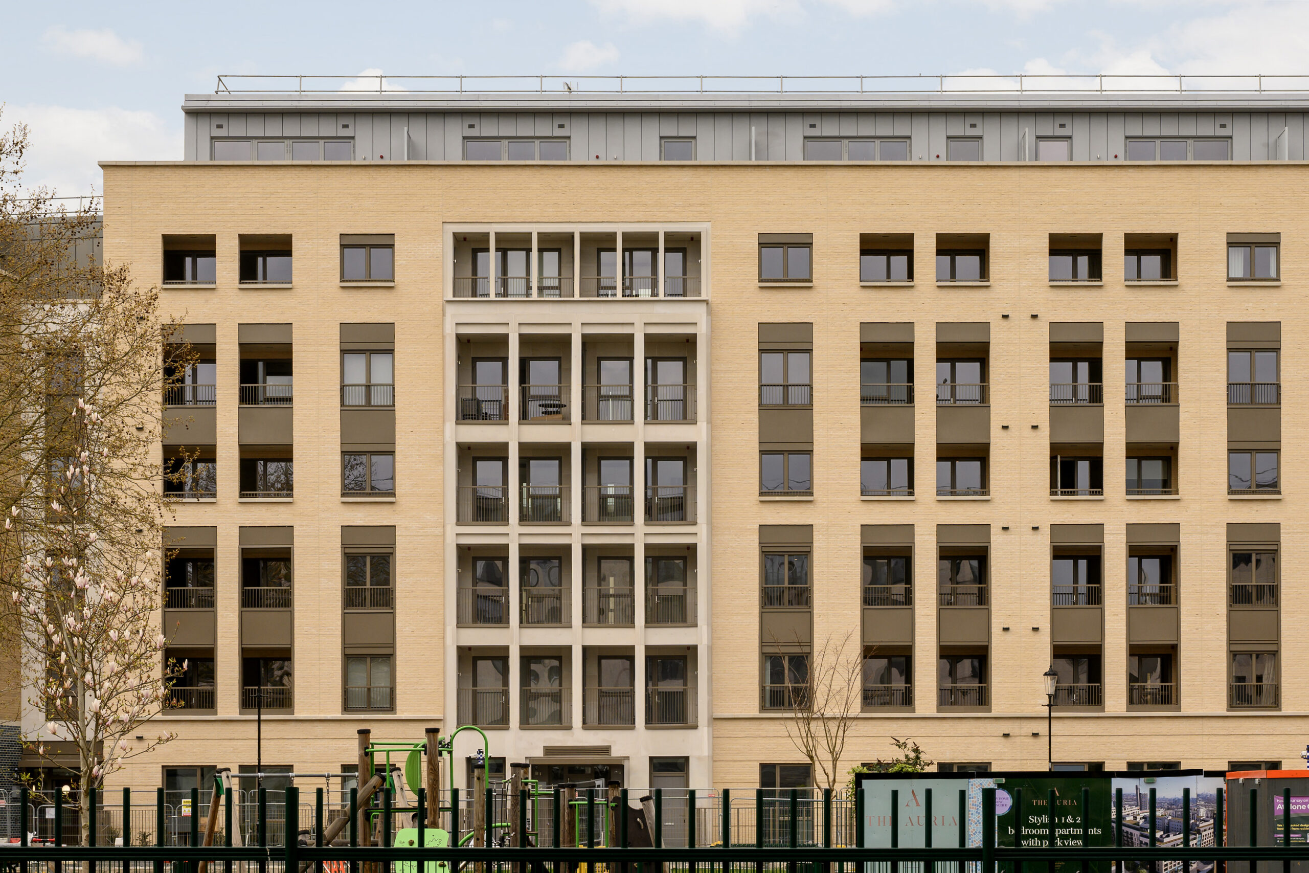 Notting-Hill-Apartment-For-Rent-19-Wheatstone-Gardens-20_Lo