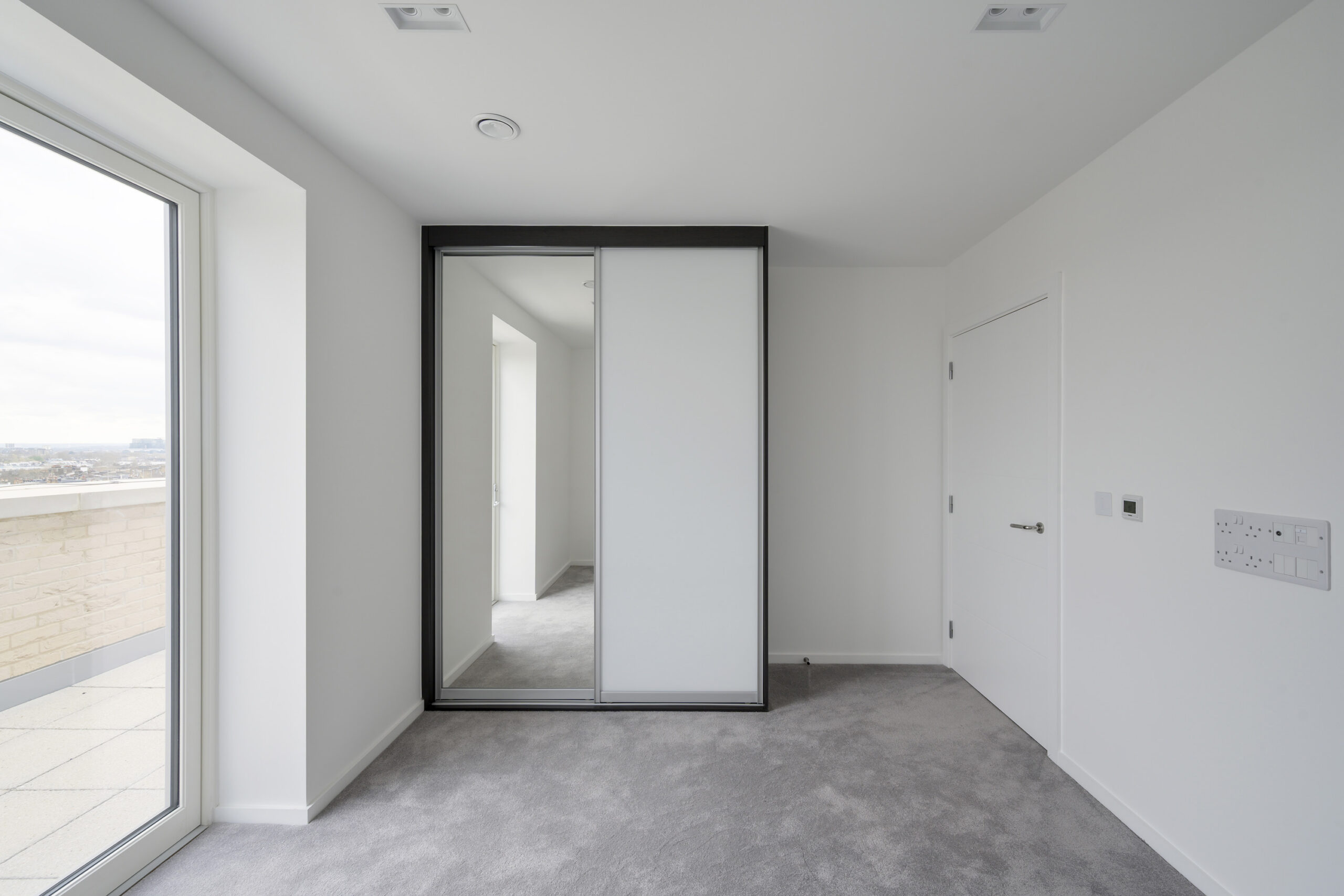 Notting-Hill-Apartment-For-Rent-19-Wheatstone-Gardens-8_Lo