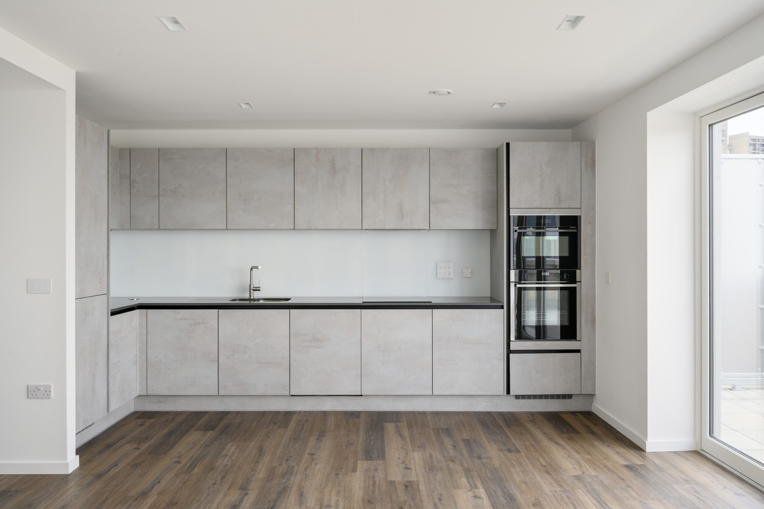 Notting-Hill-Apartment-For-Rent-20-Wheatstone-Gardens-12_Lo