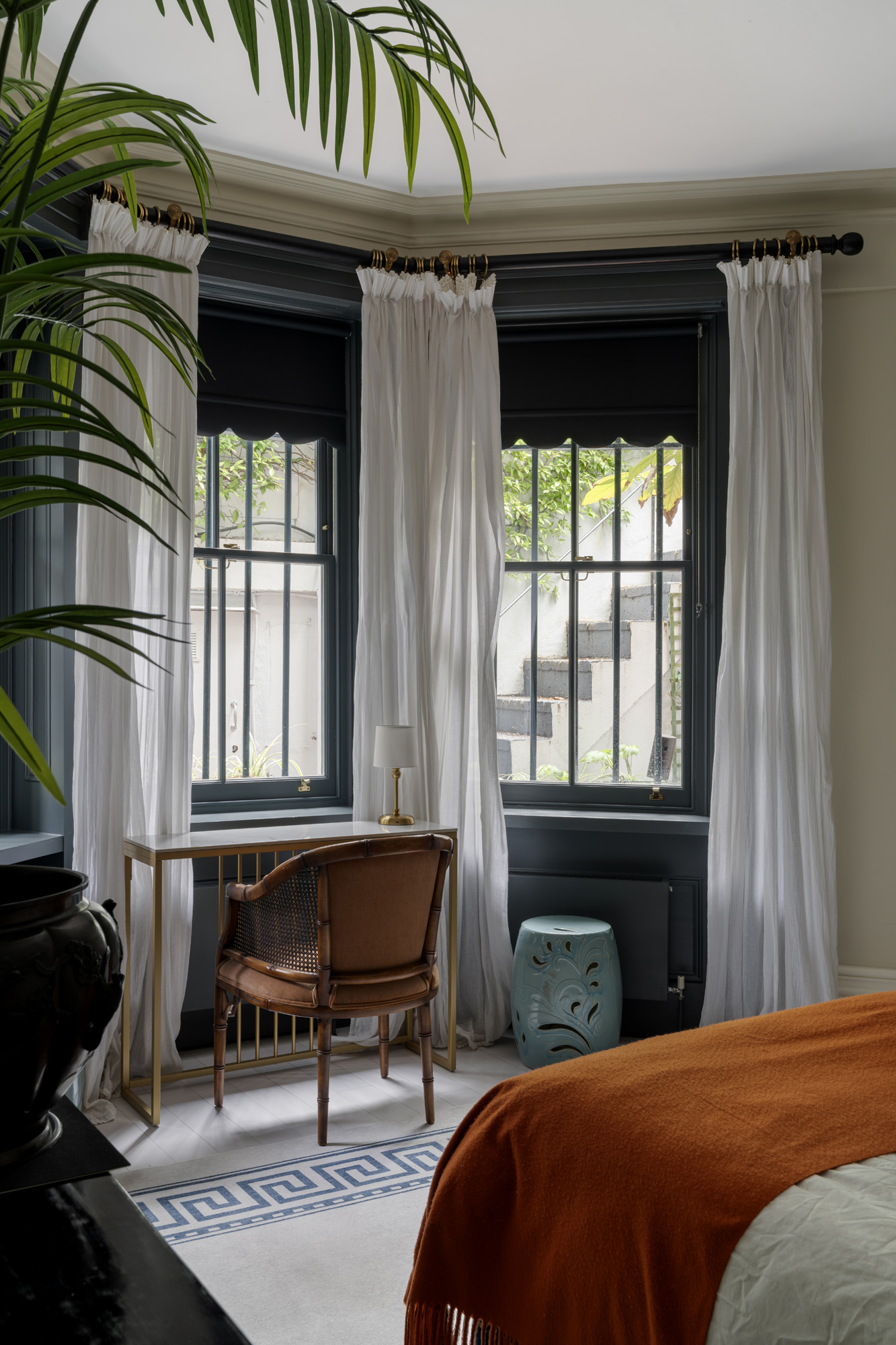 Notting-Hill-Apartment-For-Rent-Arundel-Gardens-15_Lo