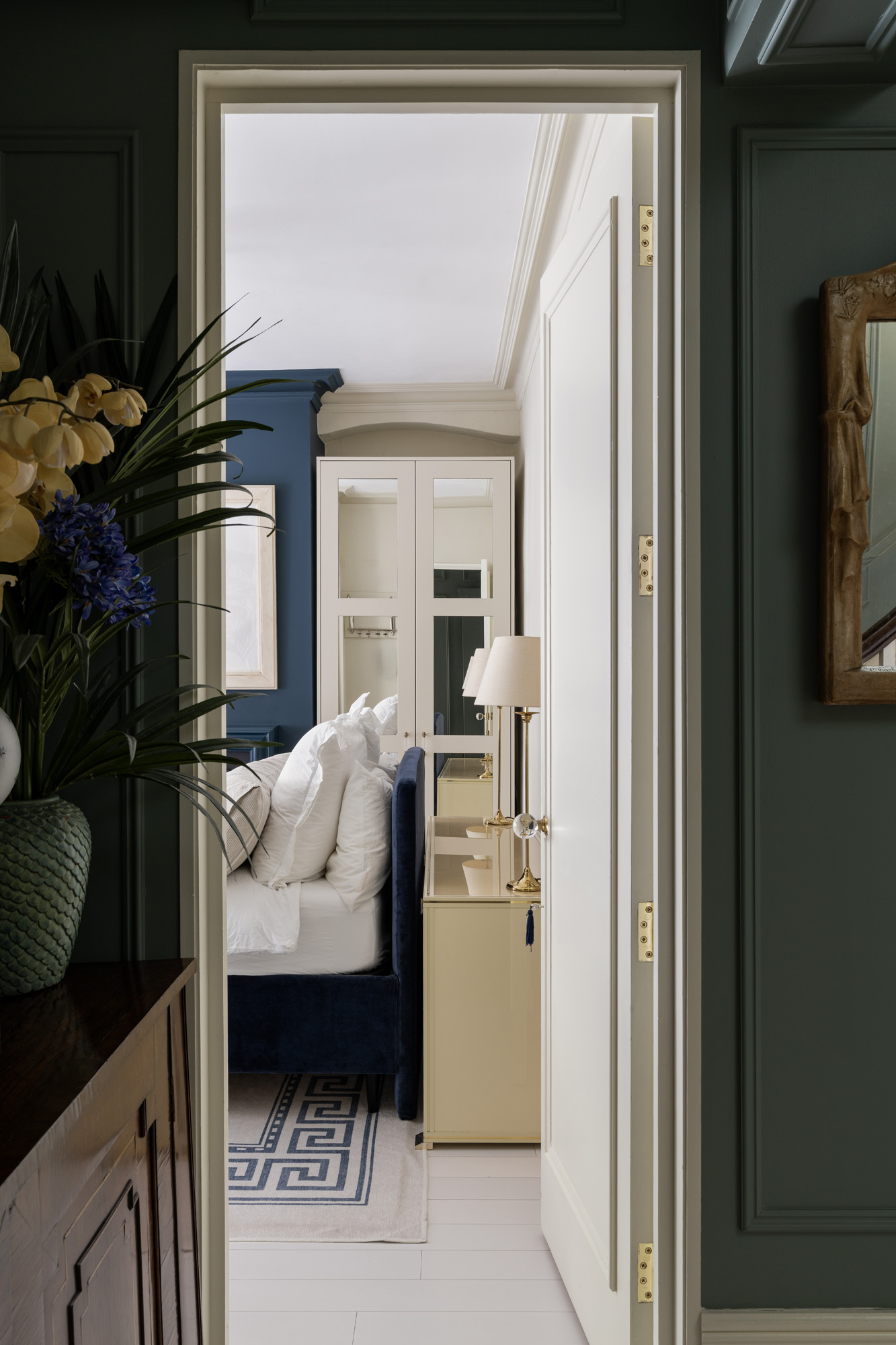 Notting-Hill-Apartment-For-Rent-Arundel-Gardens-16_Lo