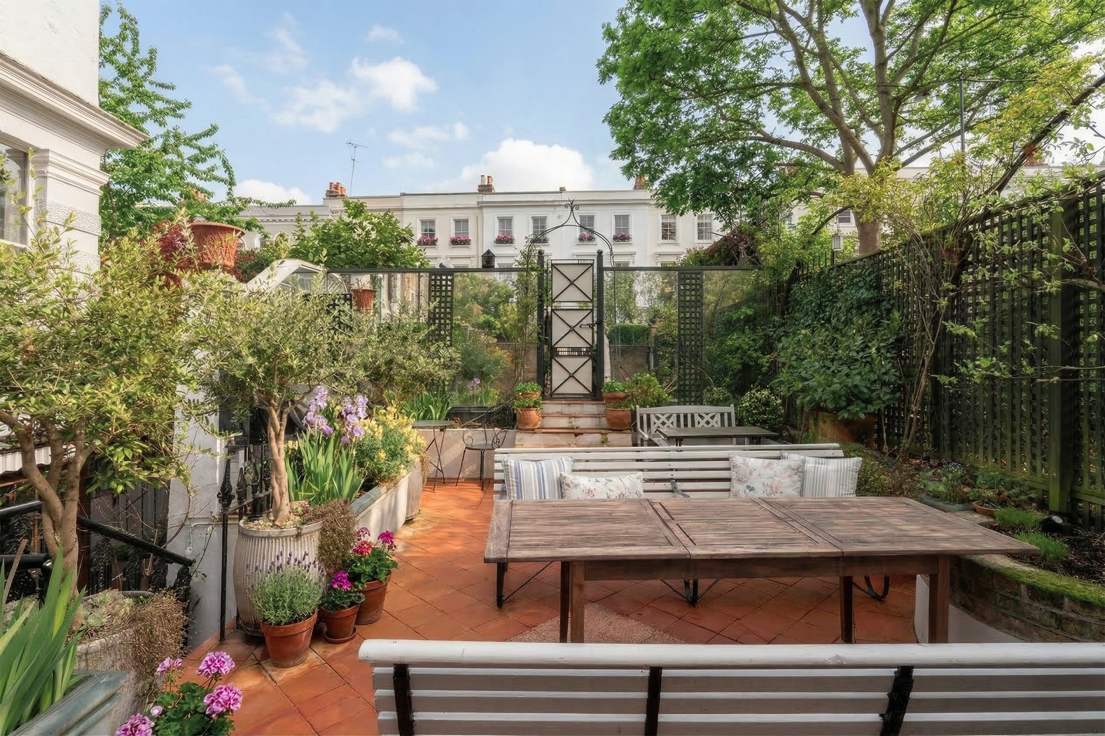 Notting-Hill-Apartment-For-Rent-Arundel-Gardens_