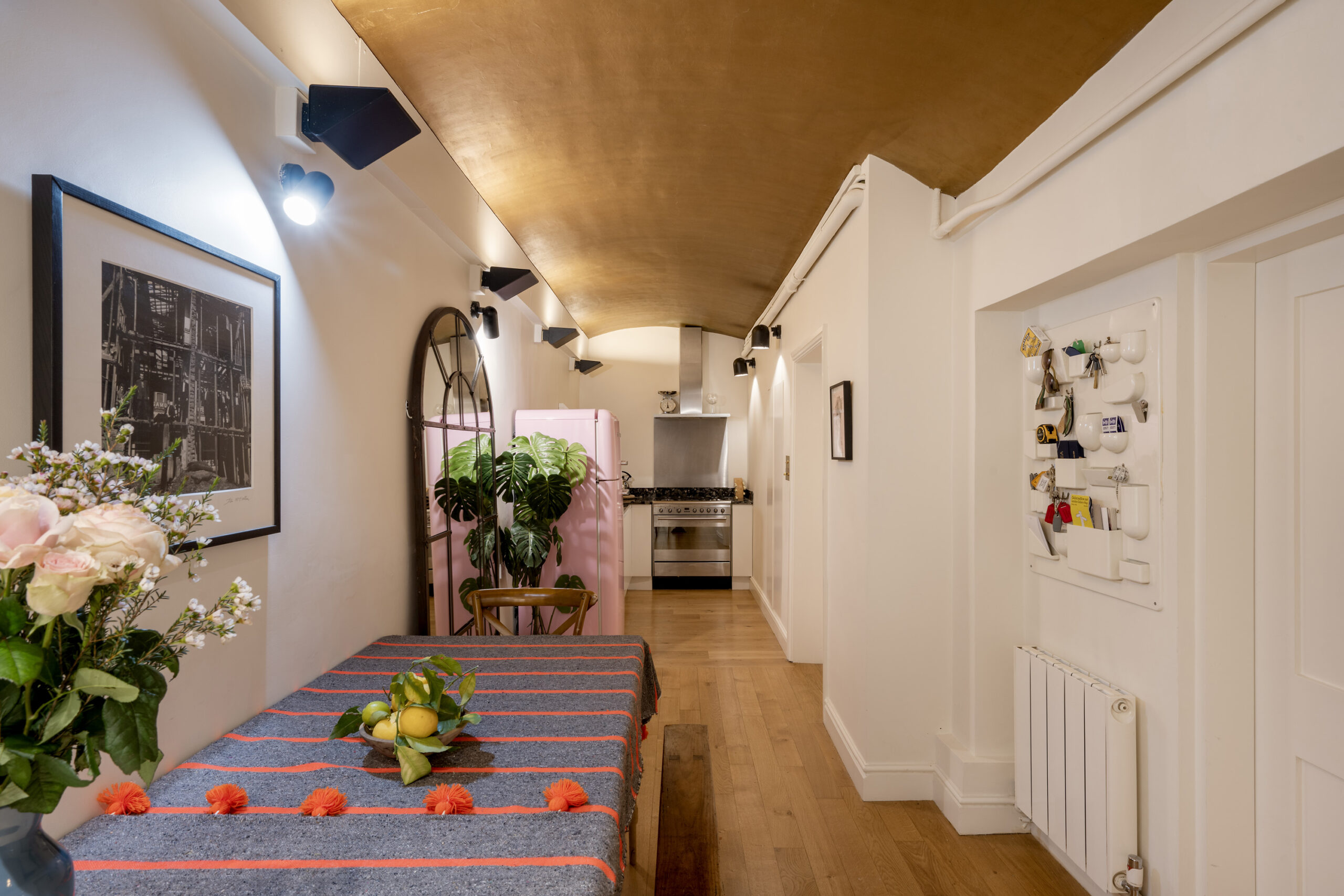 Notting-Hill-Apartment-For-Rent-Kensington-Park-Gardens-20_Lo