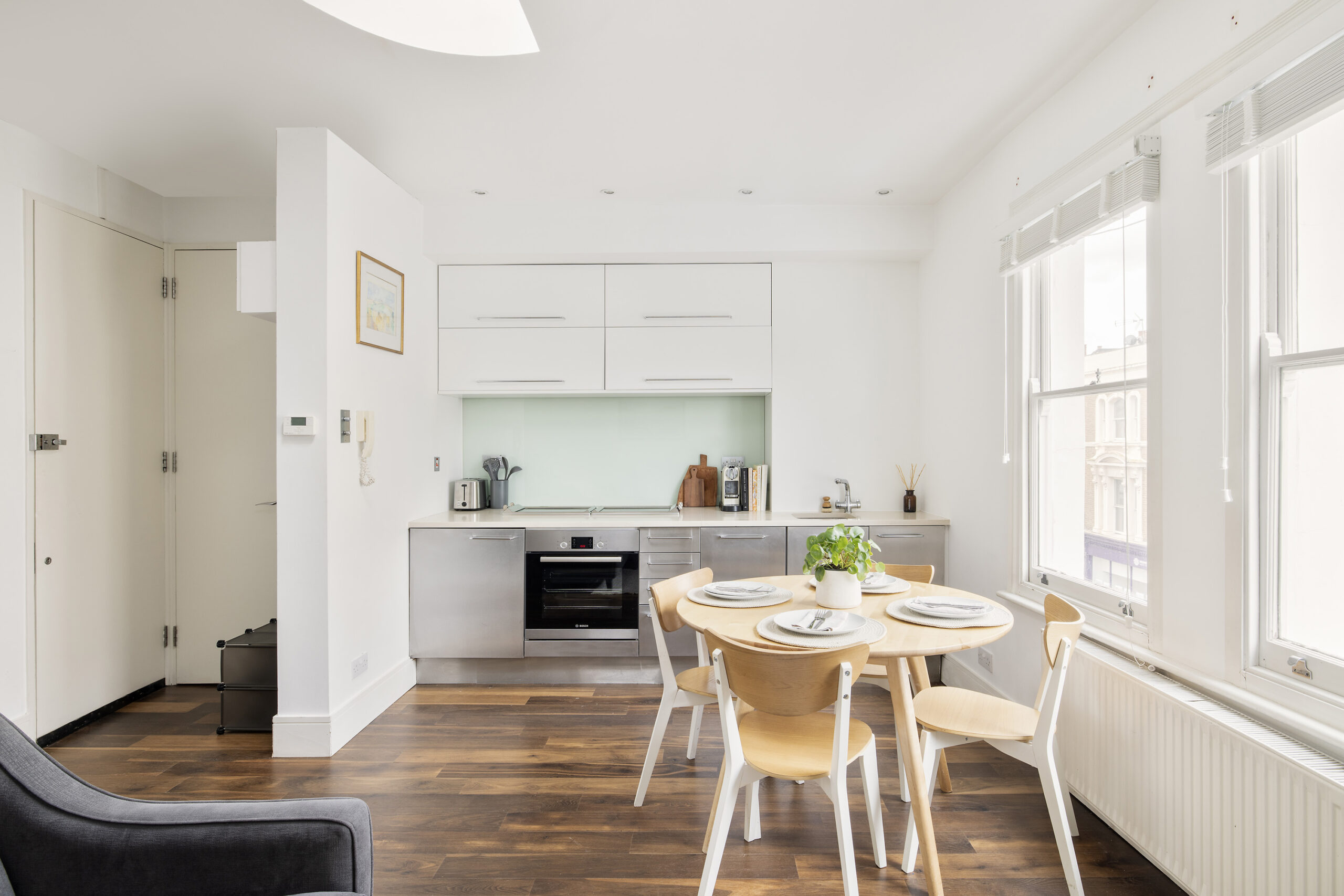 Notting-Hill-Apartment-For-Rent-Kensington-Park-Road-2_Lo (1)