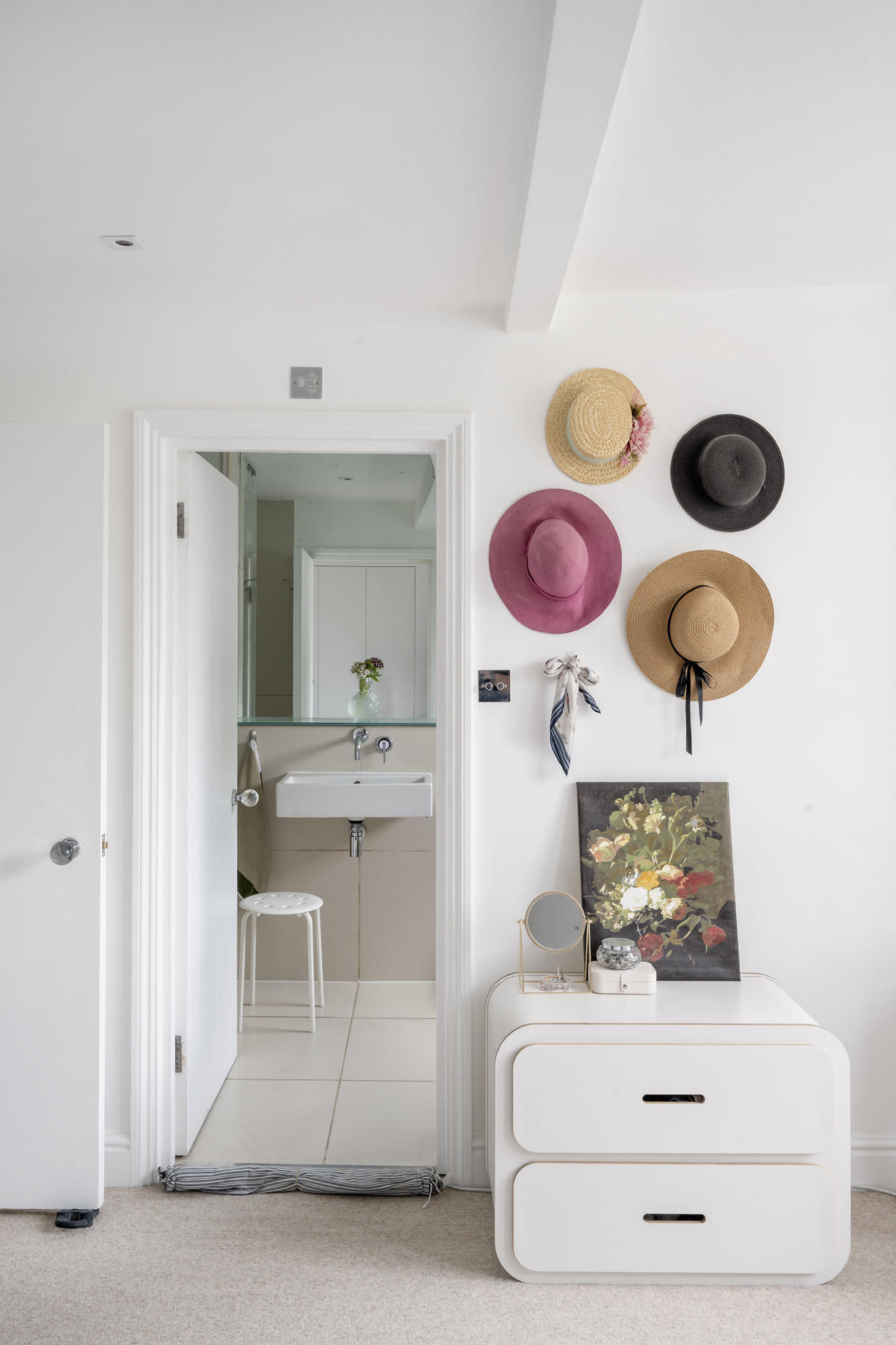 Notting-Hill-Apartment-For-Rent-Ladroke-Gardens-3_Lo