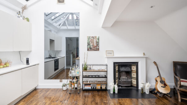 Notting-Hill-Apartment-For-Rent-Ladroke-Gardens-8_Lo